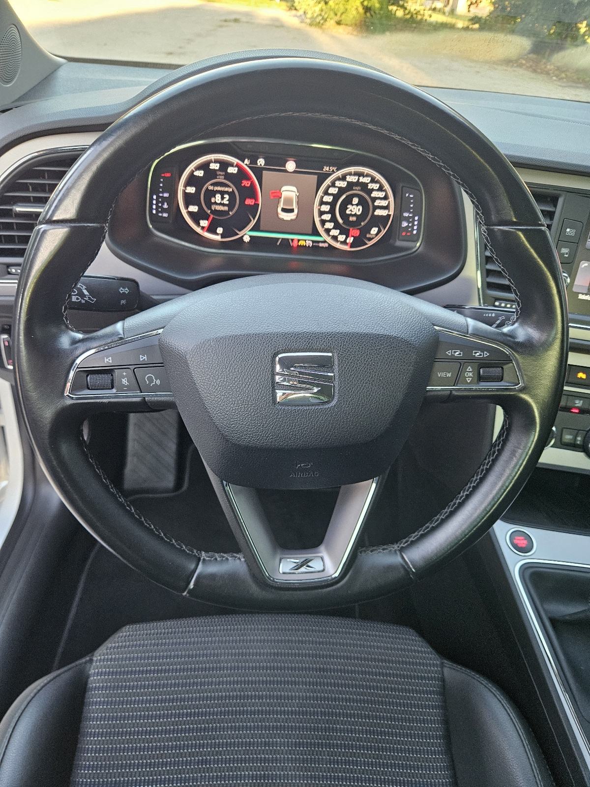 Seat Leon 1,4 TSI virtual, fotografija 7
