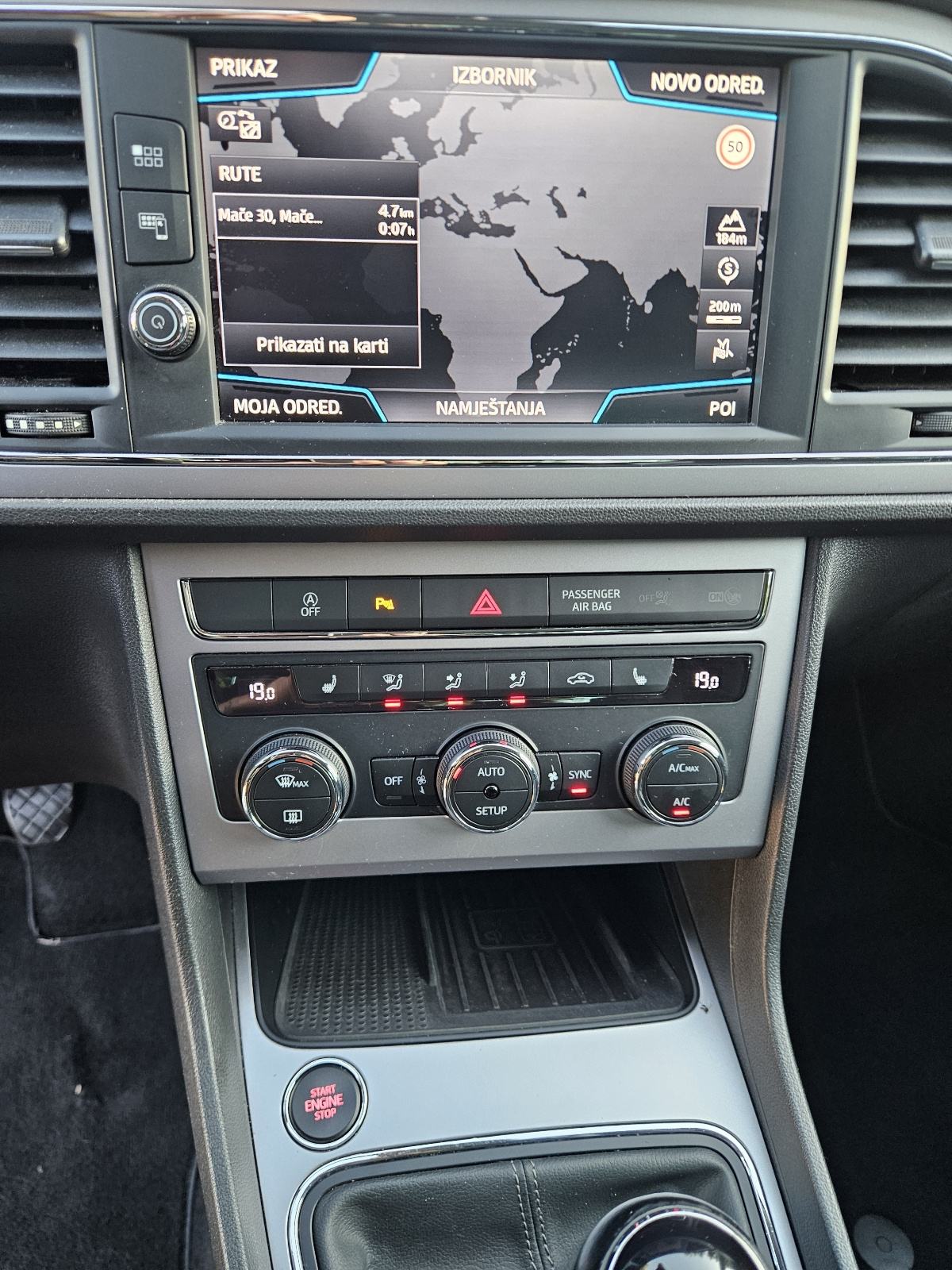 Seat Leon 1,4 TSI virtual, fotografija 15