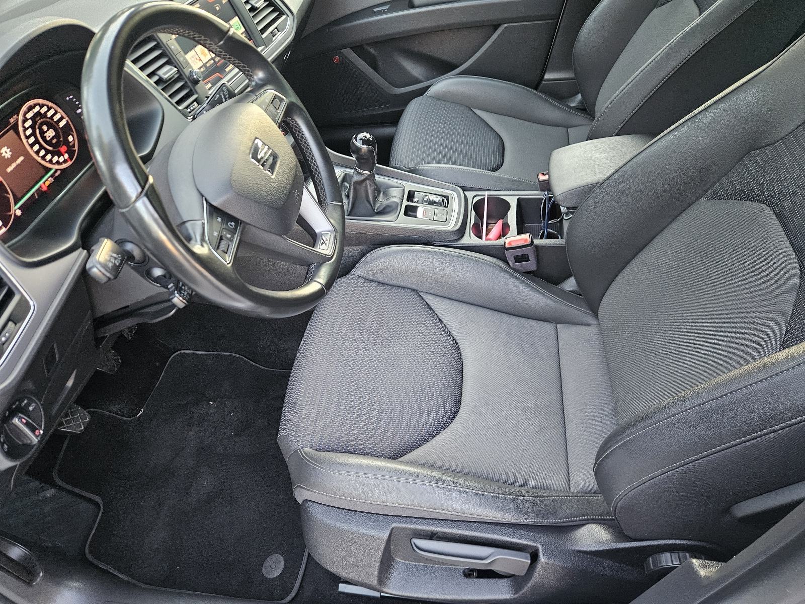 Seat Leon 1,4 TSI virtual, fotografija 18