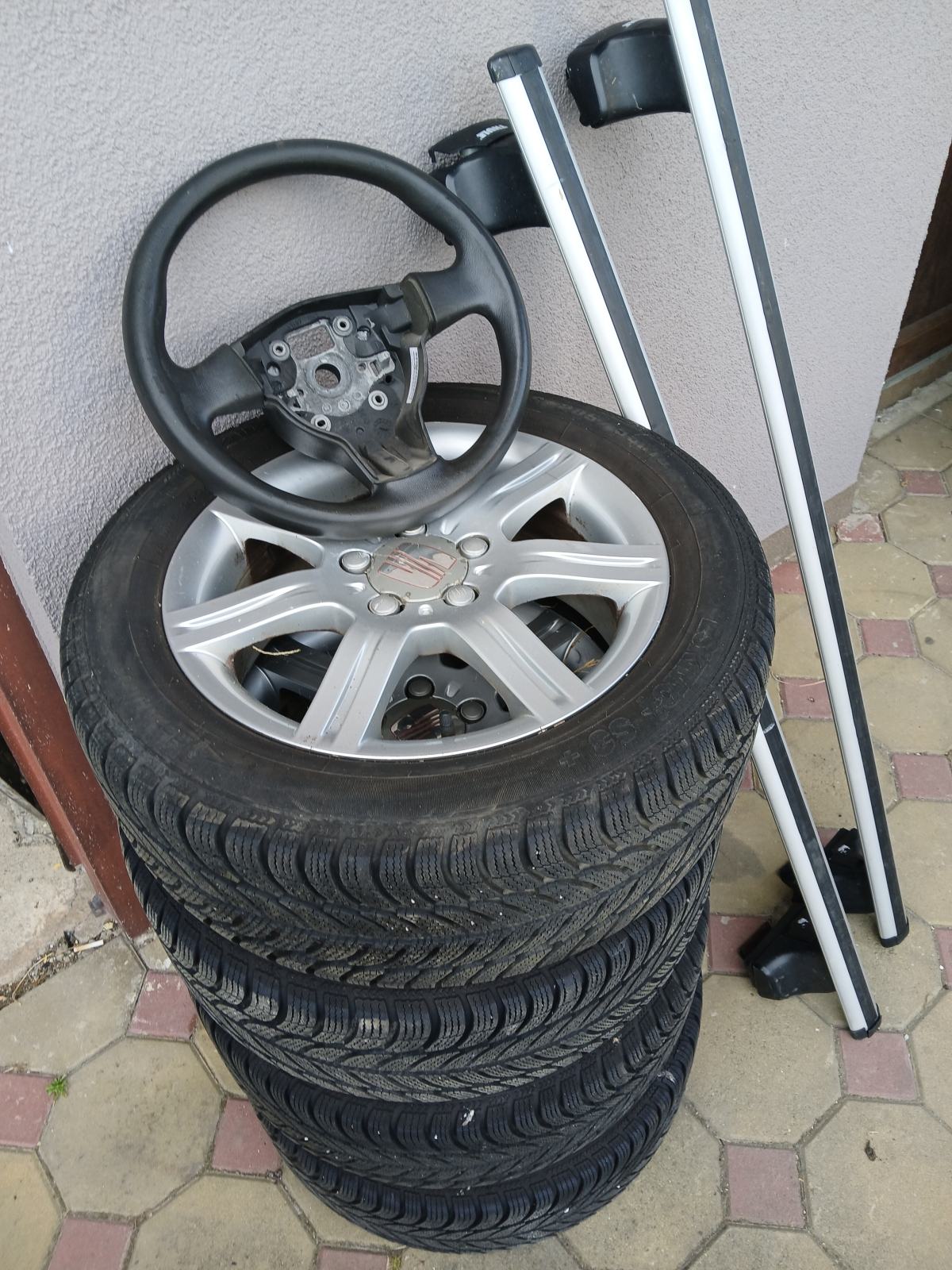 Seat Leon 1,6 BENZIN+PLIN-IZVRSNO STANJE-KUKA-NIJE UVOZ-reg 08/2027, fotografija 19