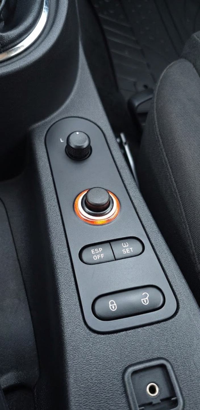 Seat Leon 1,6B, HR AUTO, CENTRALNO, MAGLENKE, ALU FELGE, REG.08/26..., fotografija 17
