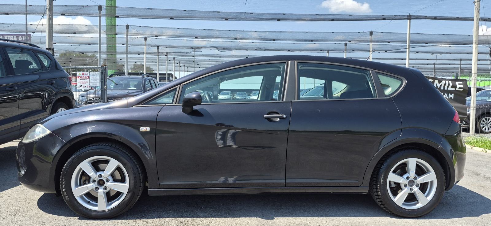 Seat Leon 1,6B, HR AUTO, CENTRALNO, MAGLENKE, ALU FELGE, REG.08/26..., fotografija 2
