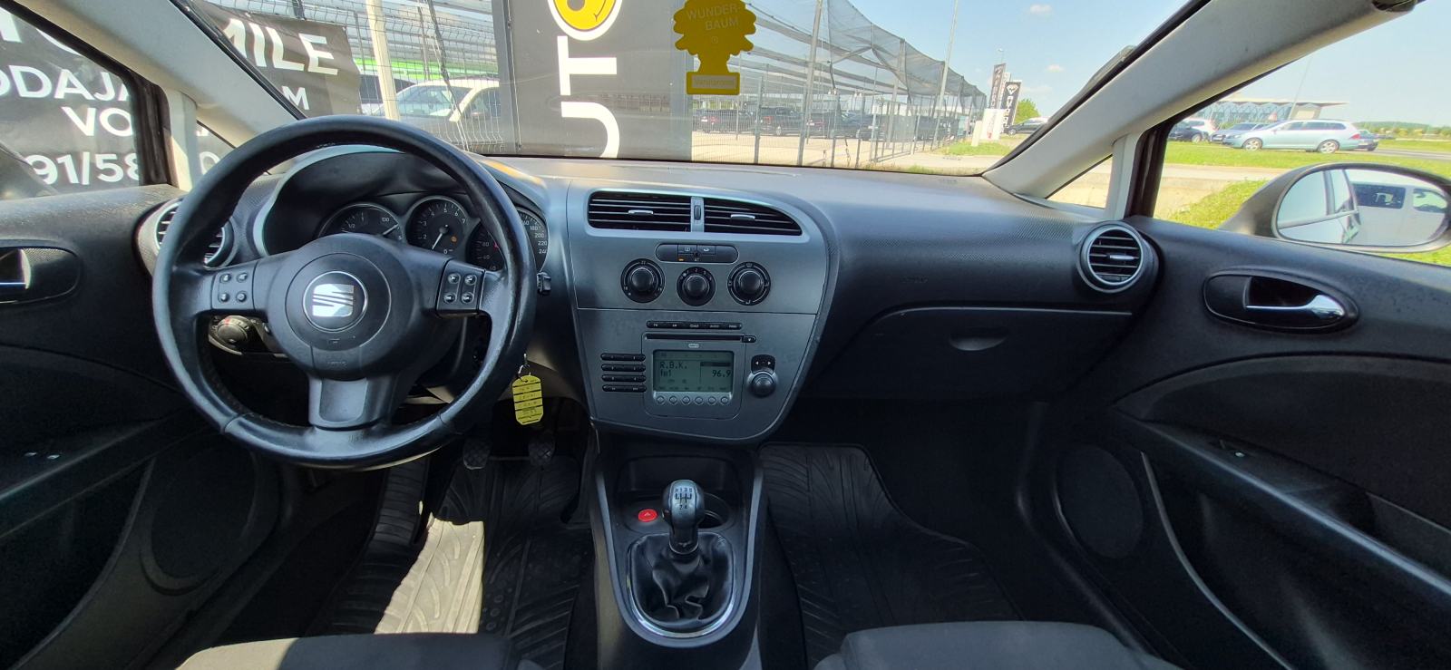 Seat Leon 1,6B, HR AUTO, CENTRALNO, MAGLENKE, ALU FELGE, REG.08/26..., fotografija 14