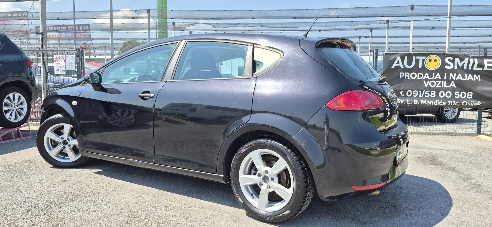 Seat Leon 1,6B, HR AUTO, CENTRALNO, MAGLENKE, ALU FELGE, REG.08/26..., fotografija 4