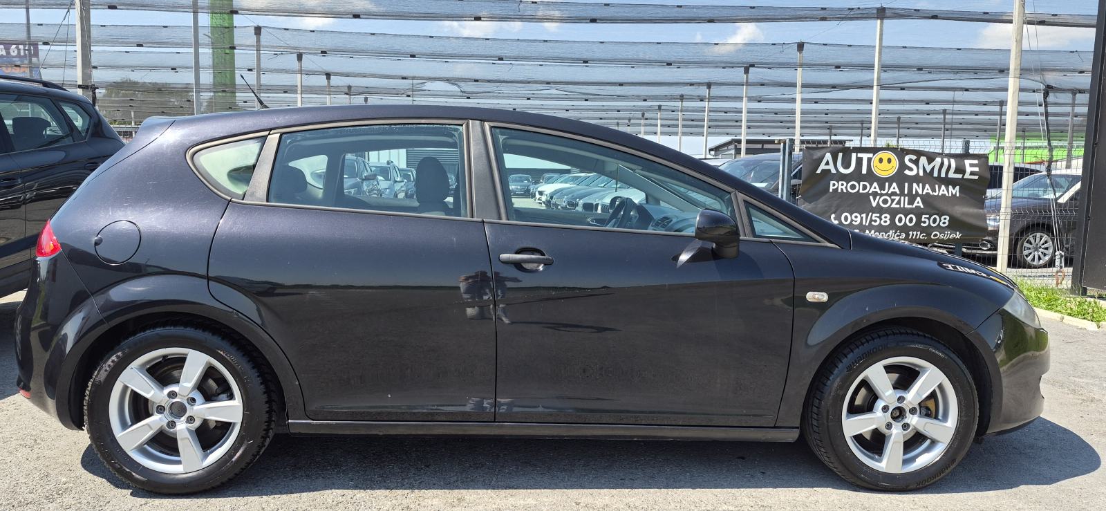 Seat Leon 1,6B, HR AUTO, CENTRALNO, MAGLENKE, ALU FELGE, REG.08/26..., fotografija 5