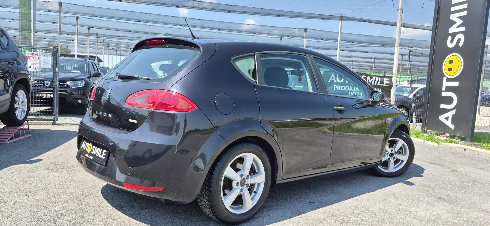 Seat Leon 1,6B, HR AUTO, CENTRALNO, MAGLENKE, ALU FELGE, REG.08/26..., fotografija 7