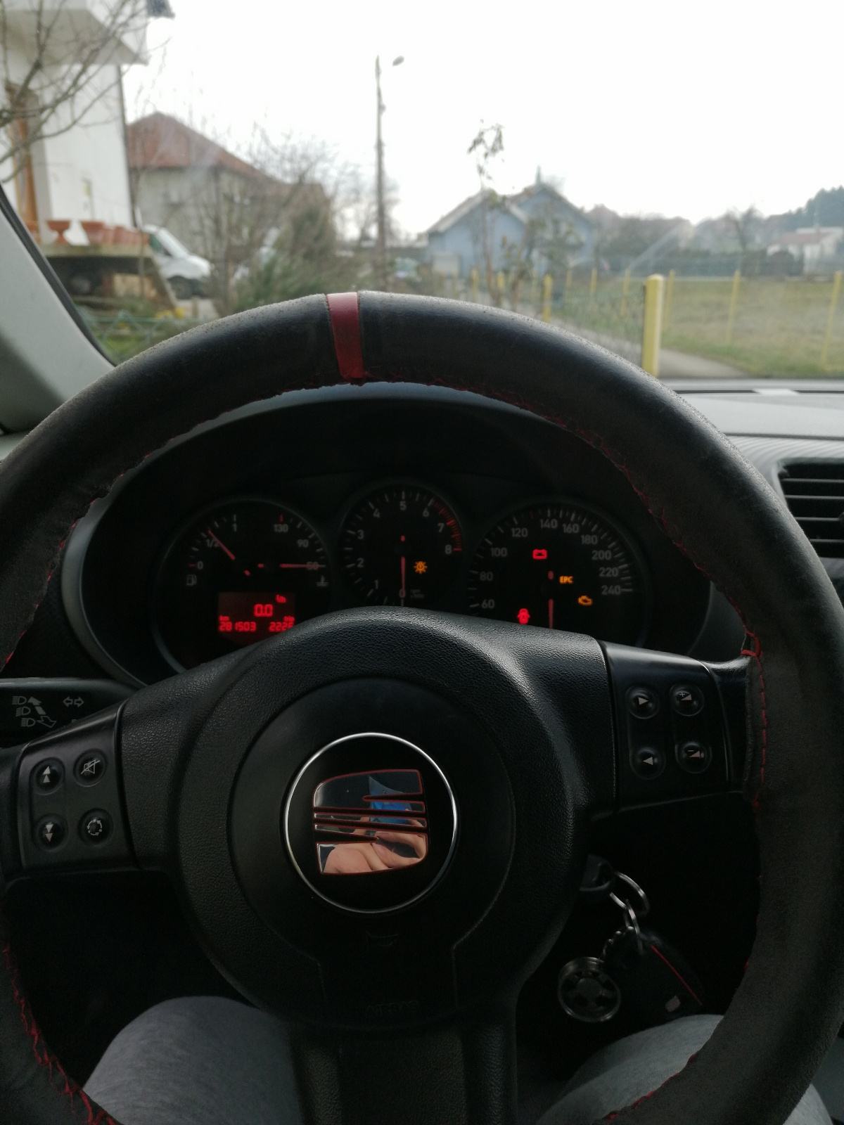 Seat Leon 1,6, fotografija 5