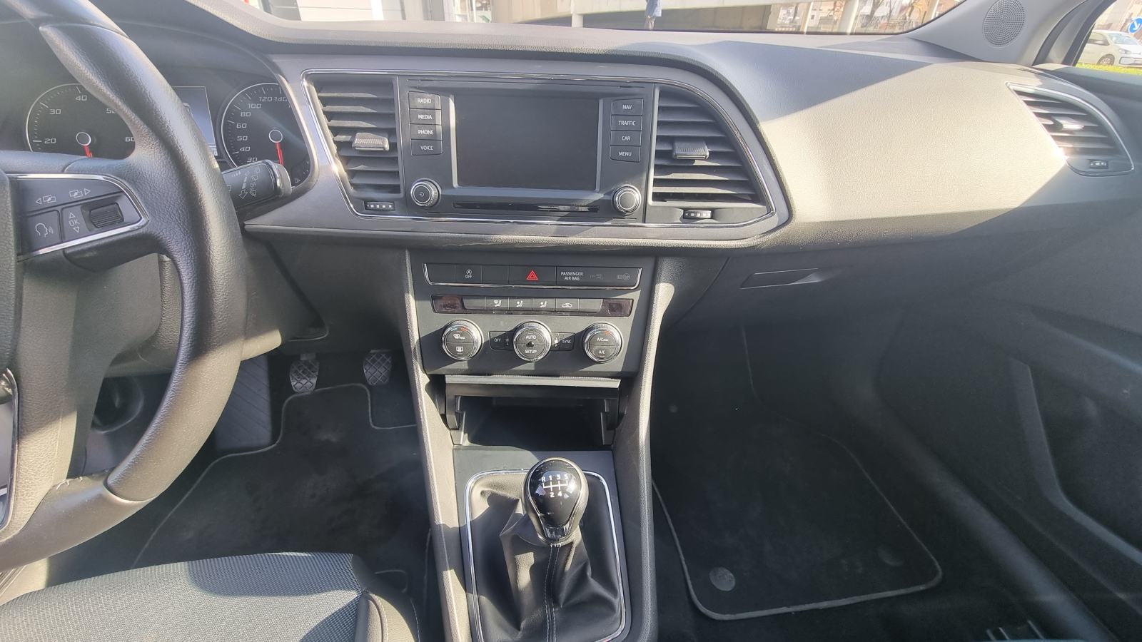 SEAT Leon 1.6 TDI CR Style, fotografija 19