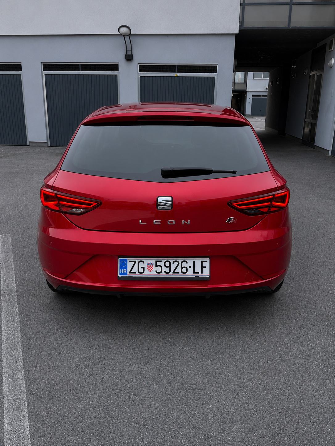 SEAT LEON 1.6 TDI FR DSG 2019 REAGN GODINU DANA, fotografija 6