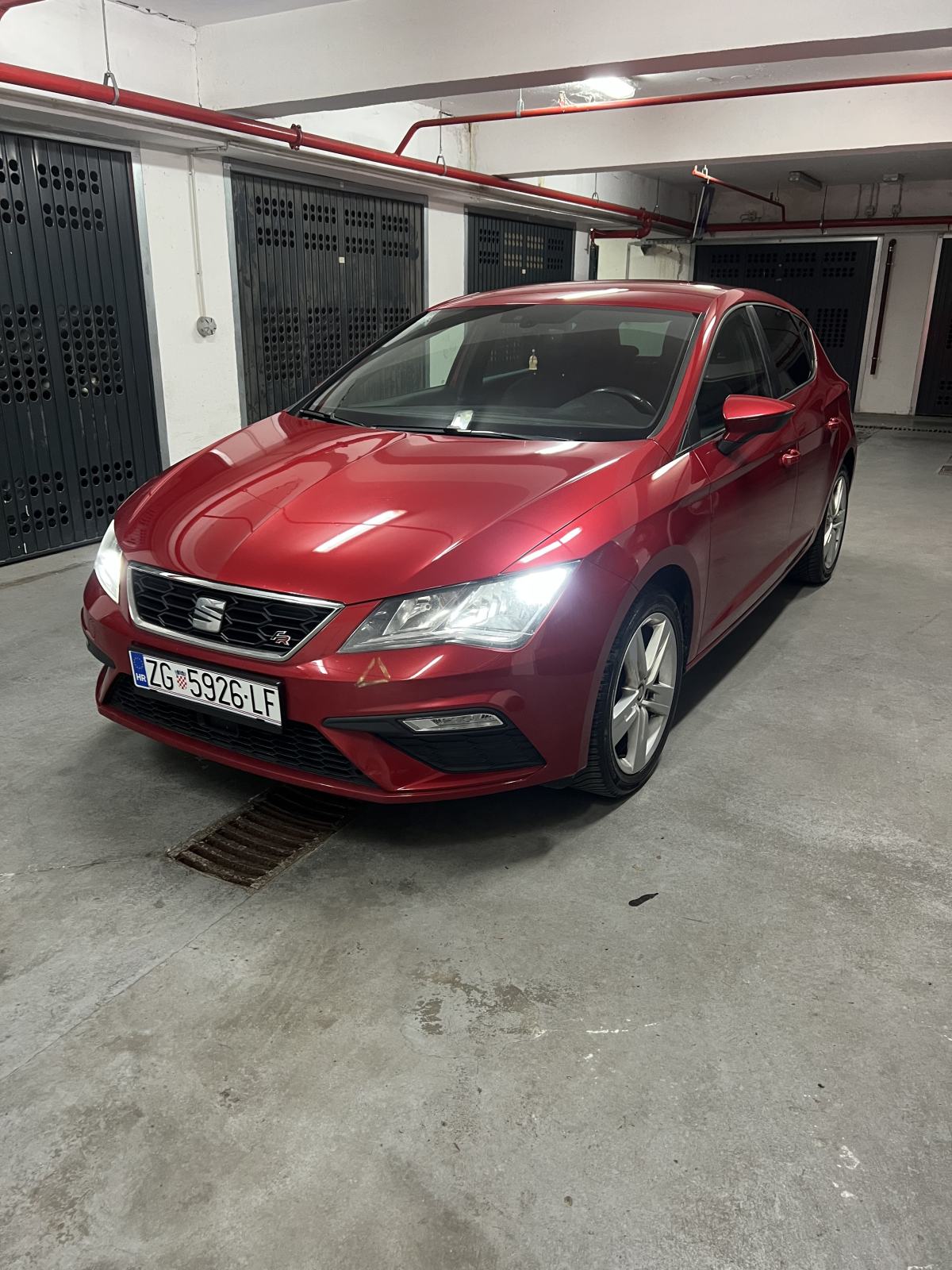 SEAT LEON 1.6 TDI FR DSG 2019 REAGN GODINU DANA, fotografija 8