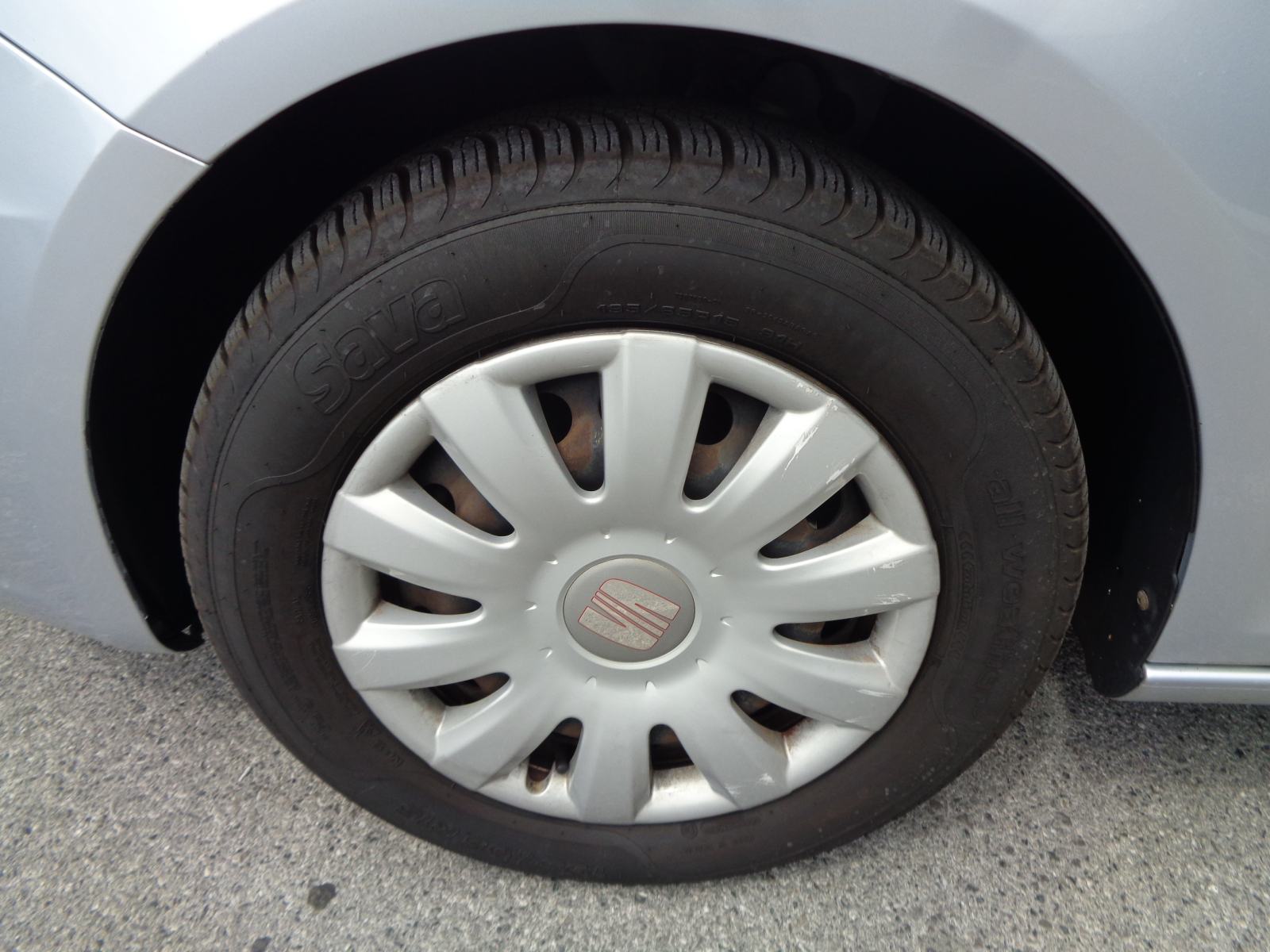 Seat Leon 1,6 TDI/Nije uvoz/Klima/Servisi/Uredan, fotografija 20
