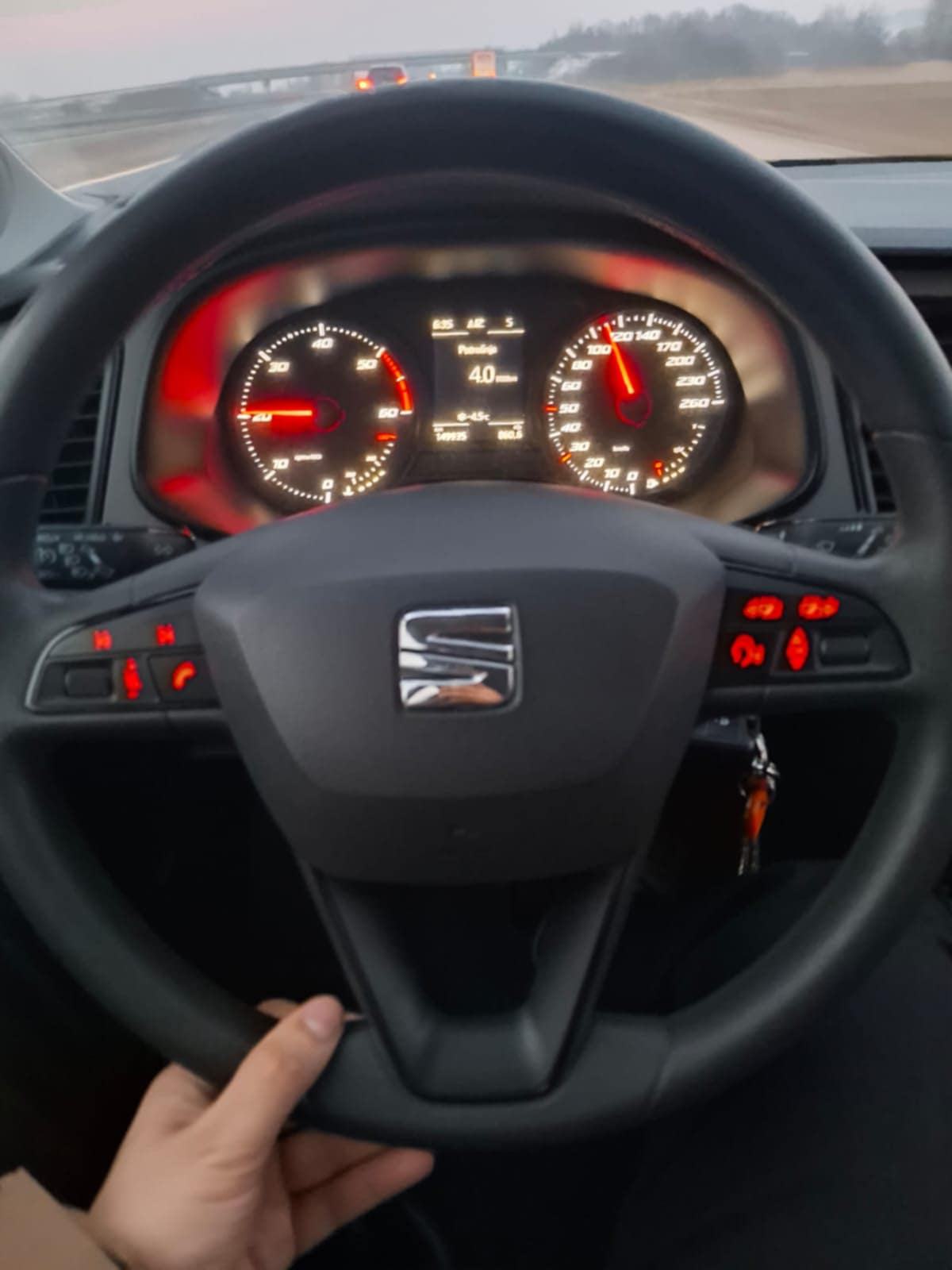 Seat Leon 1,6 TDI 2015, reg 6/27, park senzori, tempomat, start stop, fotografija 10