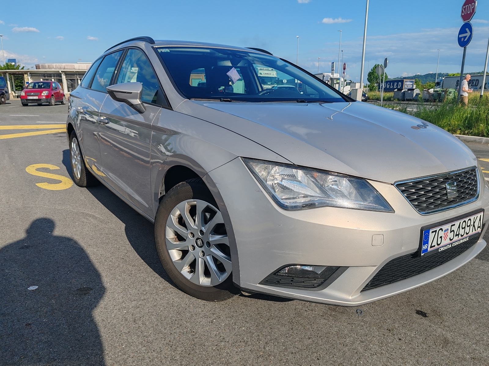 HITNO! SEAT LEON ST 1.6 TDI – HR AUTO, REGISTRIRAN DO 10/2026!, fotografija 6