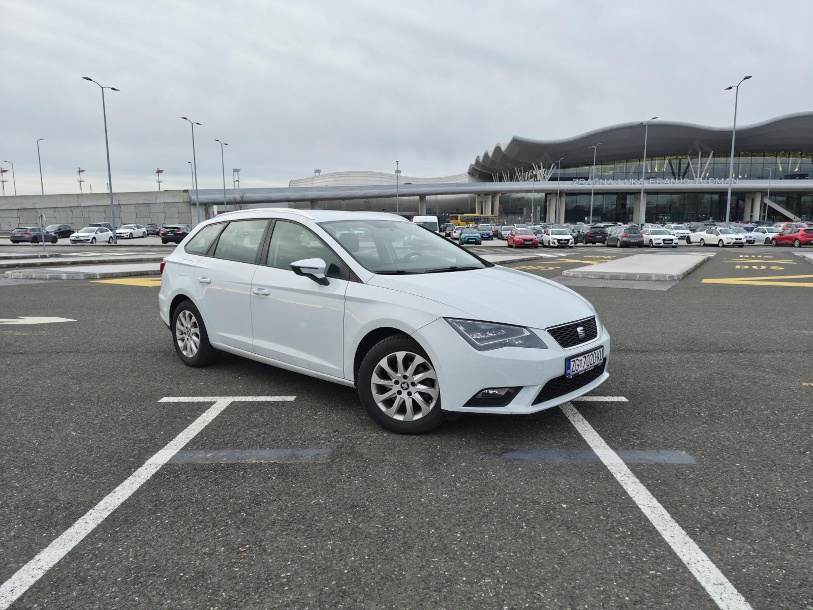 Seat Leon ST 1,6 TDI, fotografija 2