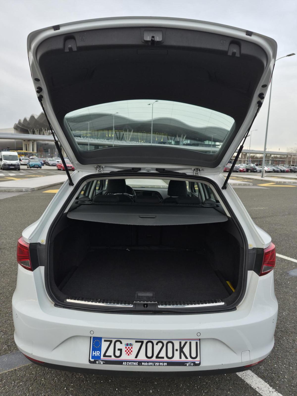 Seat Leon ST 1,6 TDI, fotografija 8
