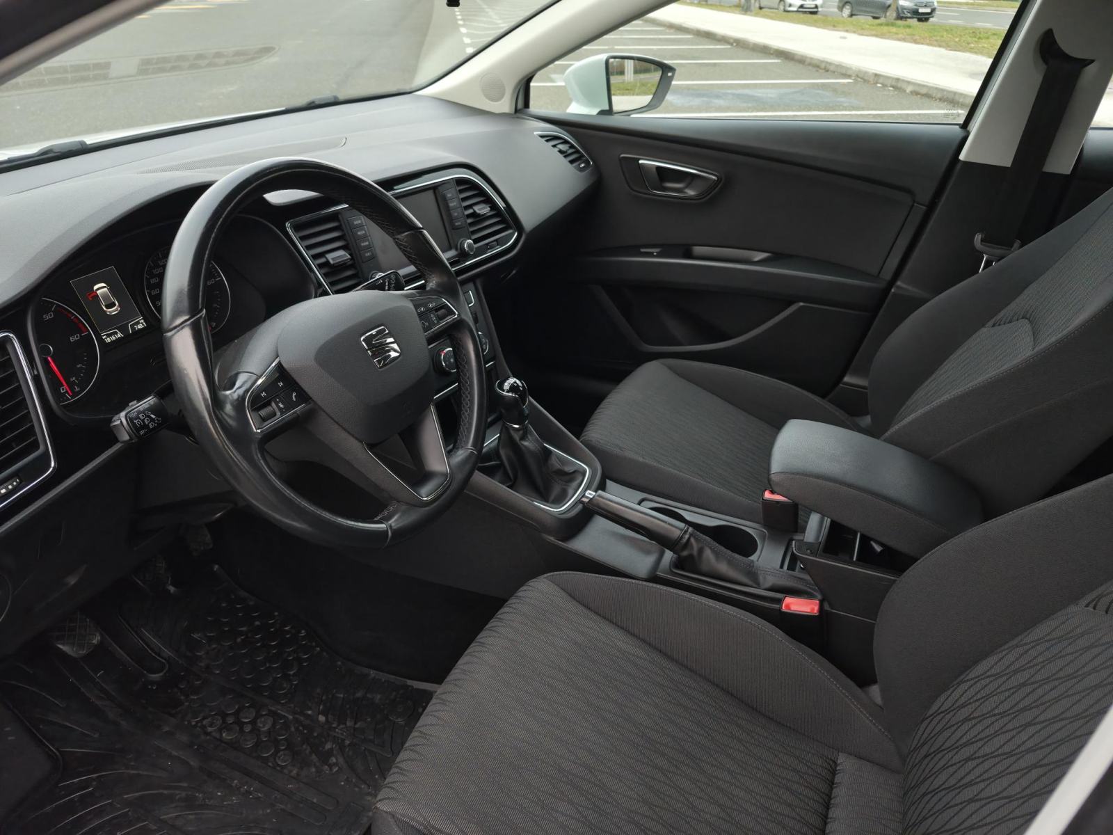 Seat Leon ST 1,6 TDI, fotografija 11