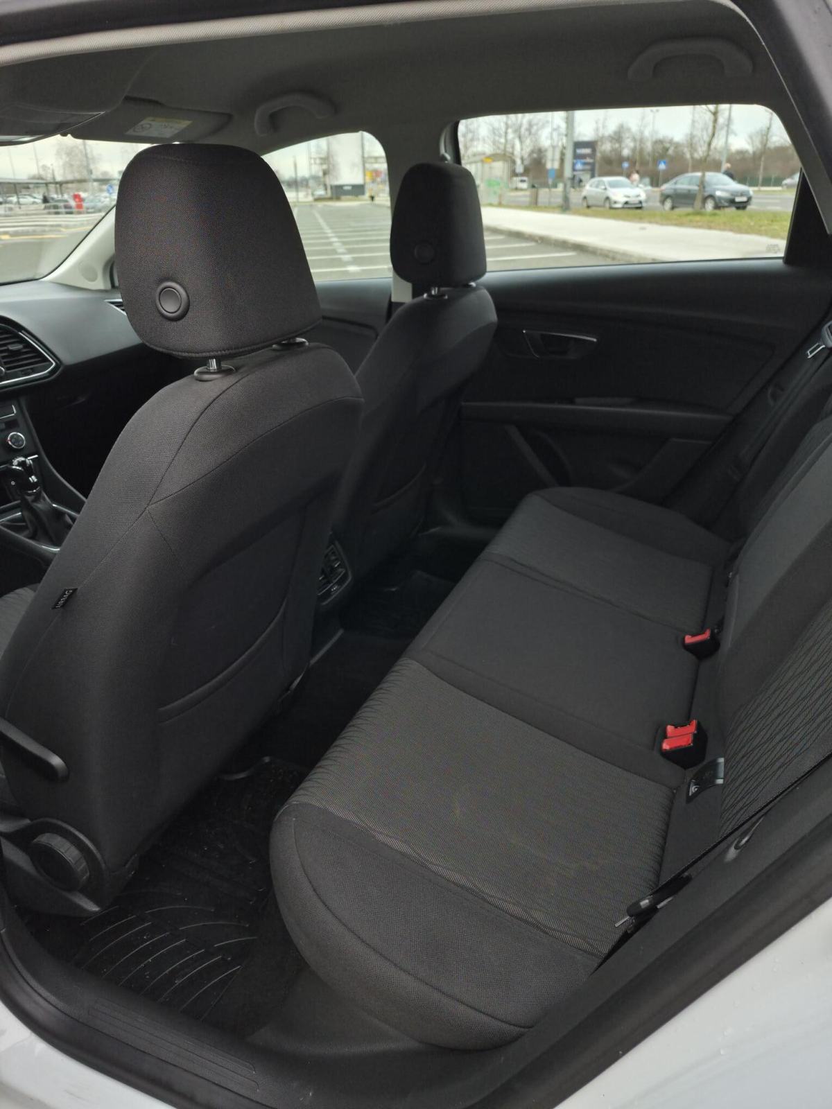Seat Leon ST 1,6 TDI, fotografija 12