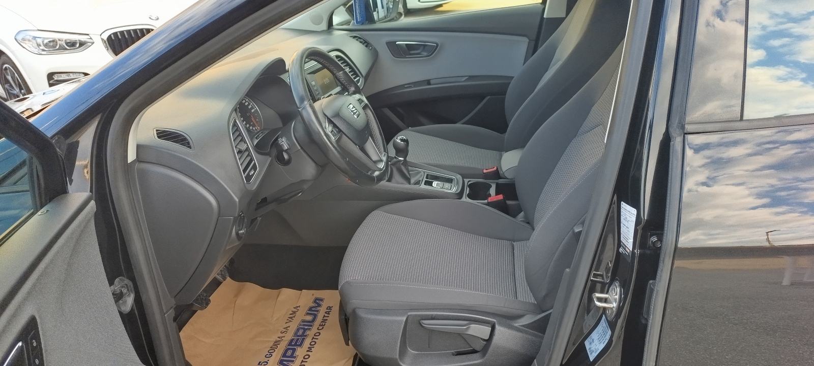 Seat Leon 1,6 TDI 115KS NIJE UVOZ✅, fotografija 14