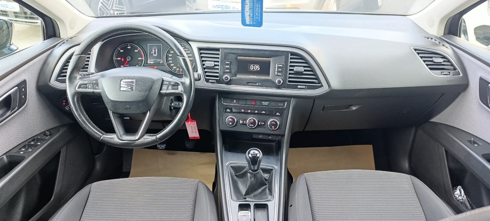 Seat Leon 1,6 TDI 115KS NIJE UVOZ✅, fotografija 15