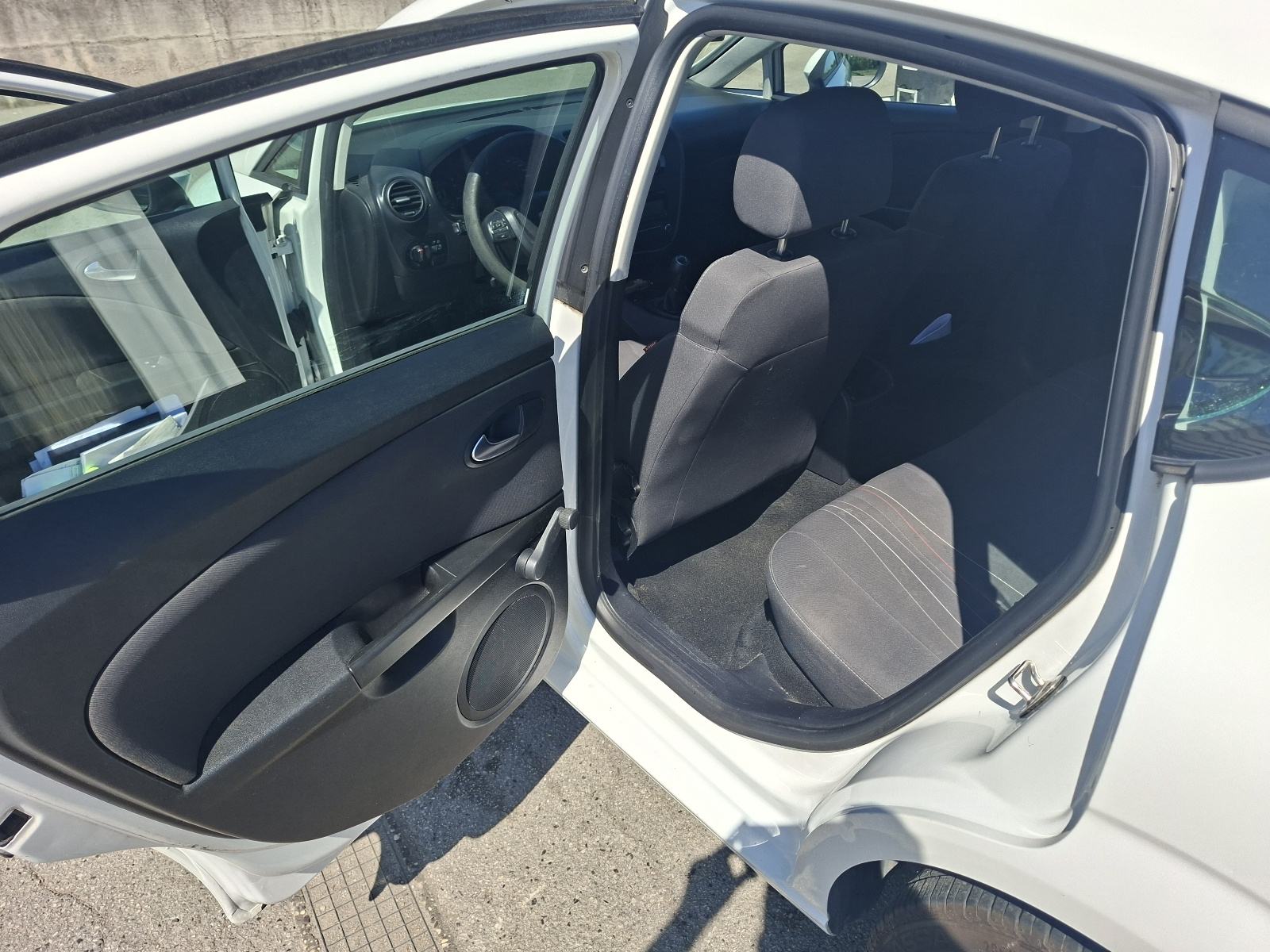 Seat Leon 1,6 TDI, fotografija 12