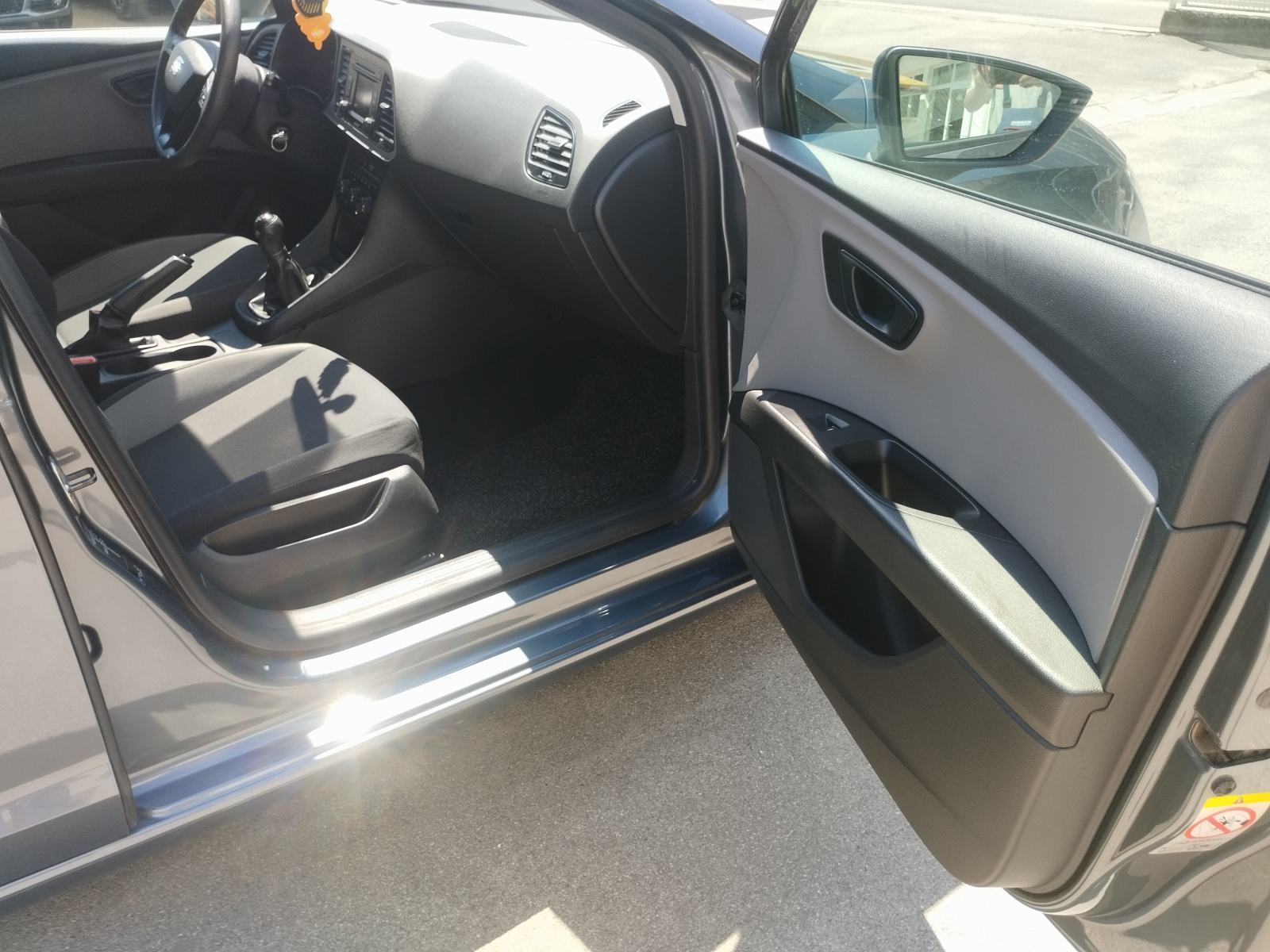Seat Leon 1,6 TDI, fotografija 14