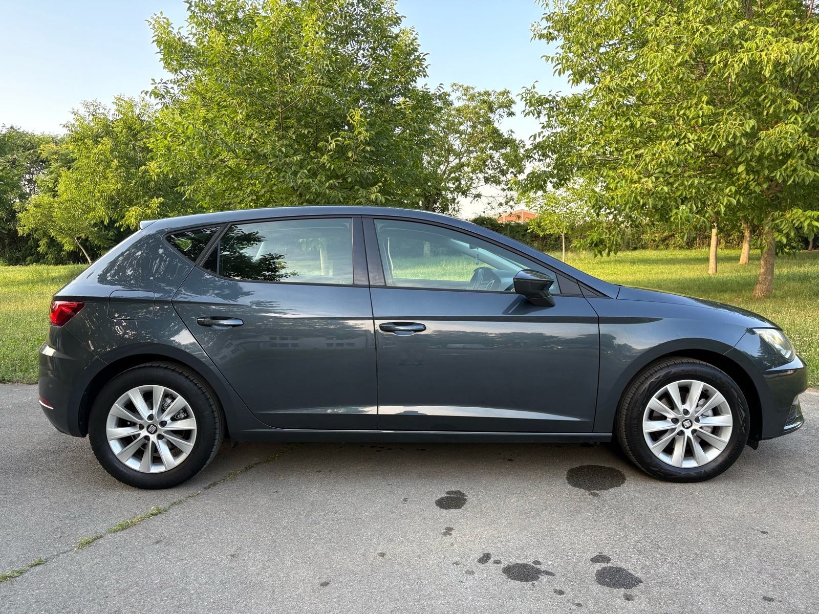 Seat Leon 1,6 TDI STYLE/BeatsAudio, fotografija 6