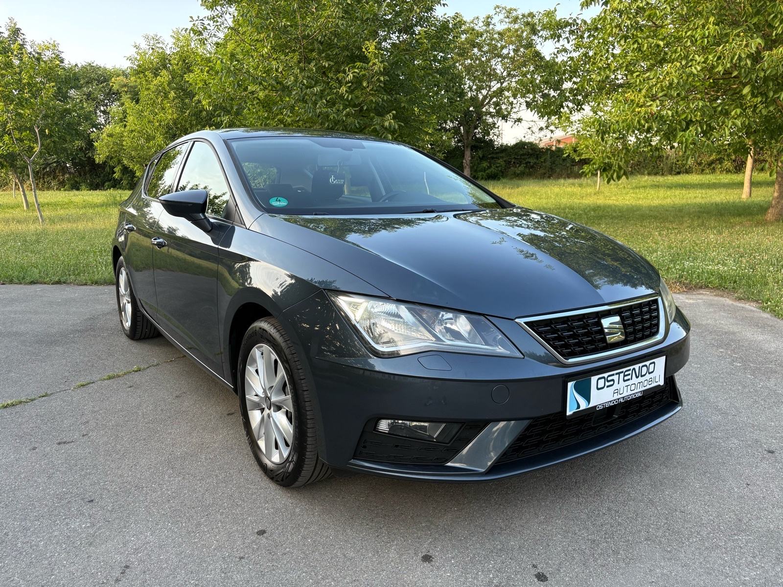 Seat Leon 1,6 TDI STYLE/BeatsAudio, fotografija 7