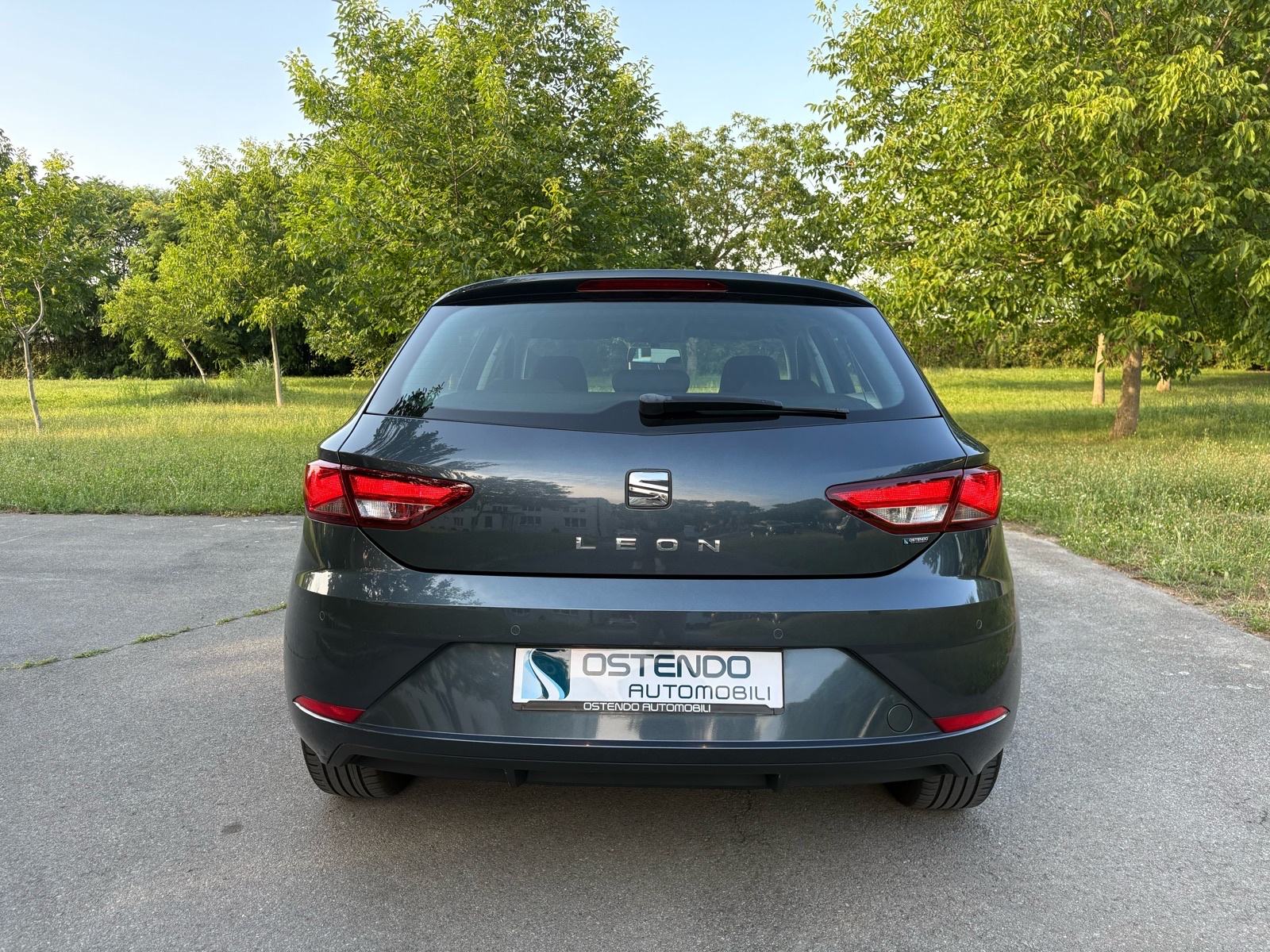 Seat Leon 1,6 TDI STYLE/BeatsAudio, fotografija 4