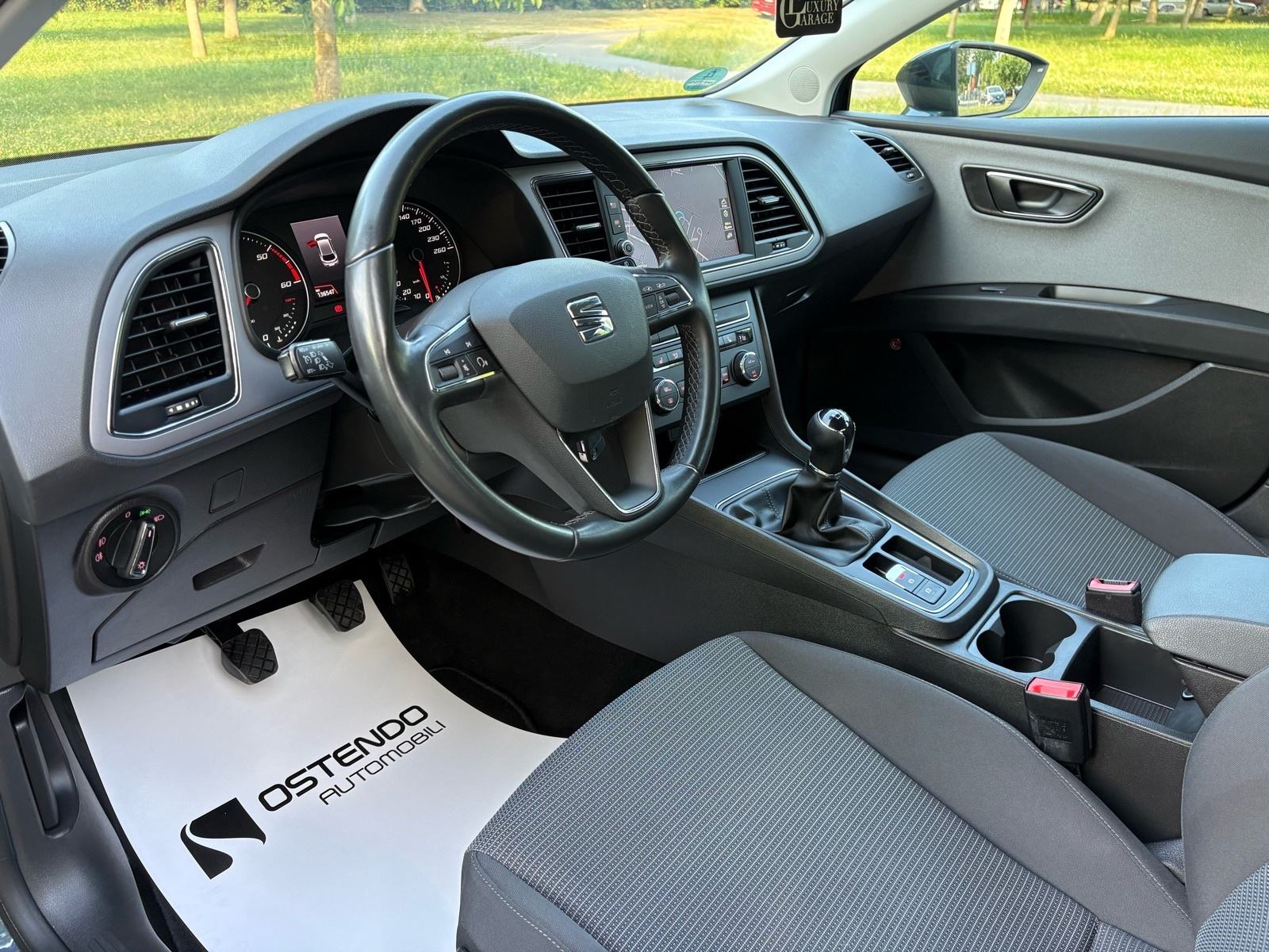 Seat Leon 1,6 TDI STYLE/BeatsAudio, fotografija 10