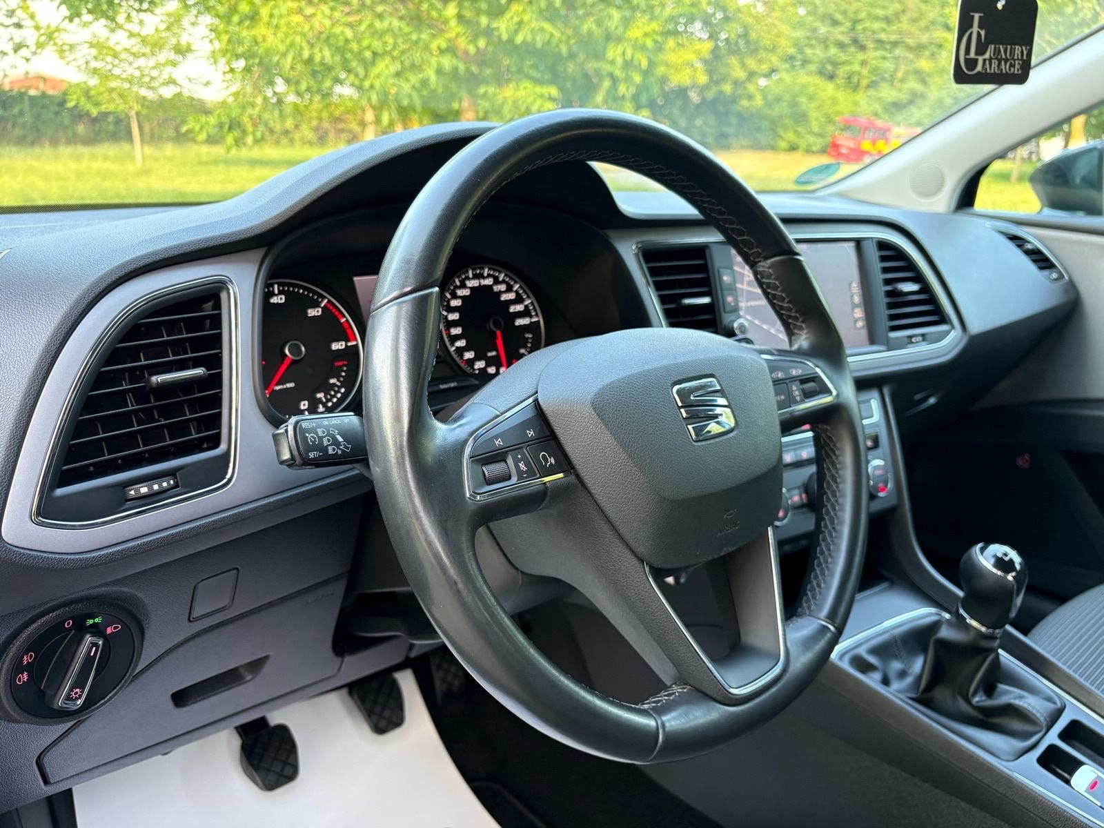Seat Leon 1,6 TDI STYLE/BeatsAudio, fotografija 11