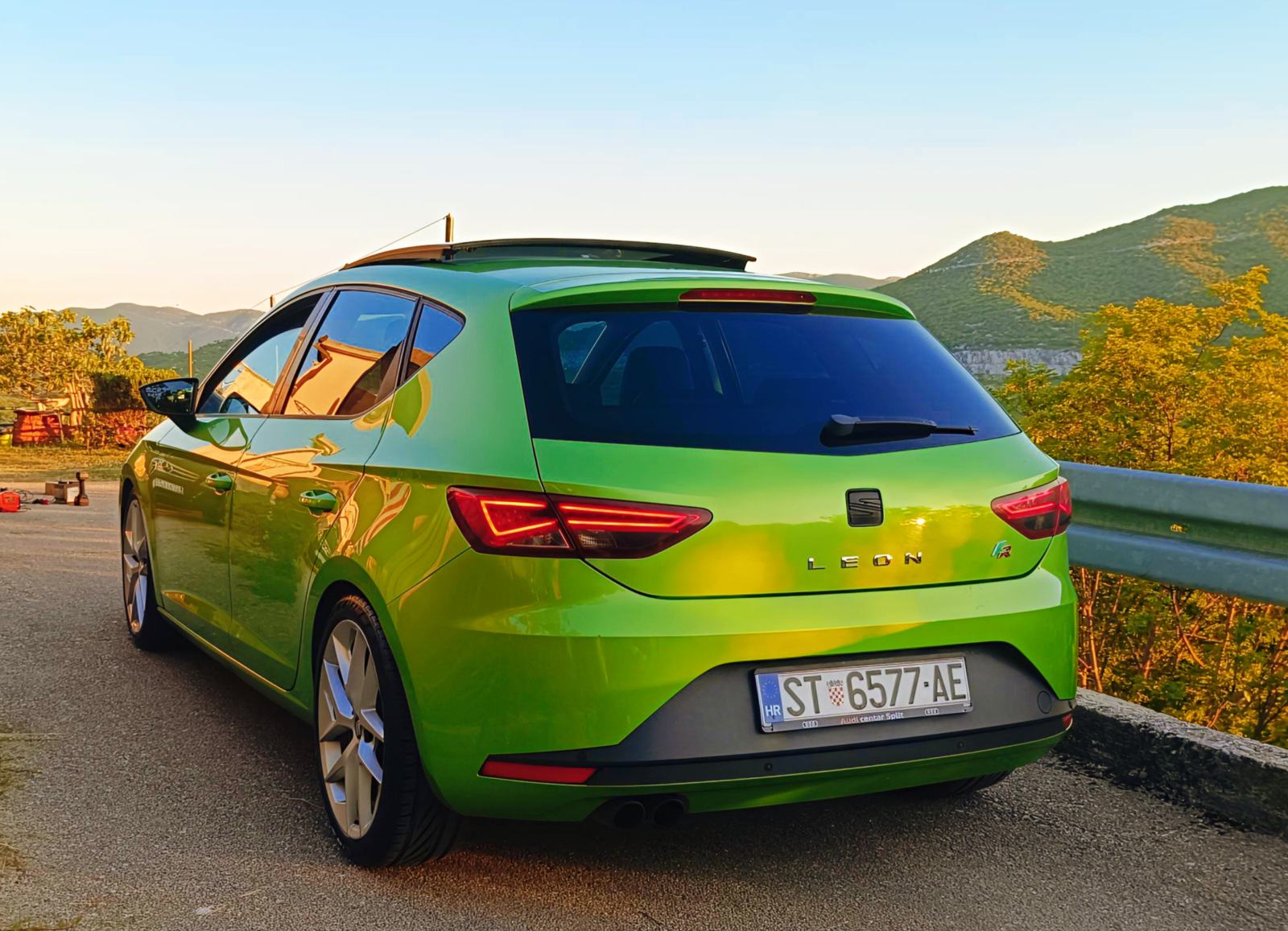 Seat Leon 1,8 TSI FR, DSG, F1, PANO, 184 KS, senz.,KOZA/ALCANT, 18zoll, fotografija 9