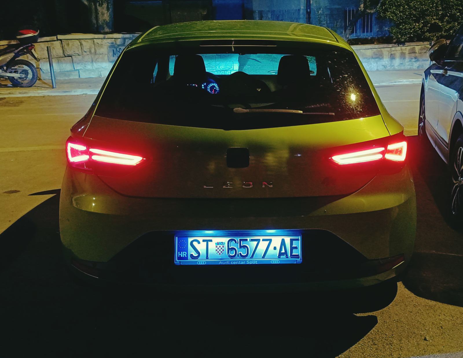 Seat Leon 1,8 TSI FR, DSG, F1, PANO, 184 KS, senz.,KOZA/ALCANT, 18zoll, fotografija 10