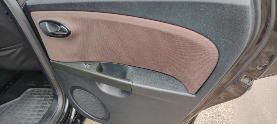 Seat Leon 1,9 TDI, fotografija 12