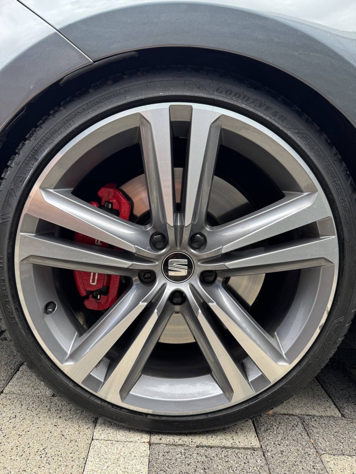 Seat Leon CUPRA 2,0 TSI DSG Stage 1 - FULL OPREMA - REG 04/27, fotografija 14