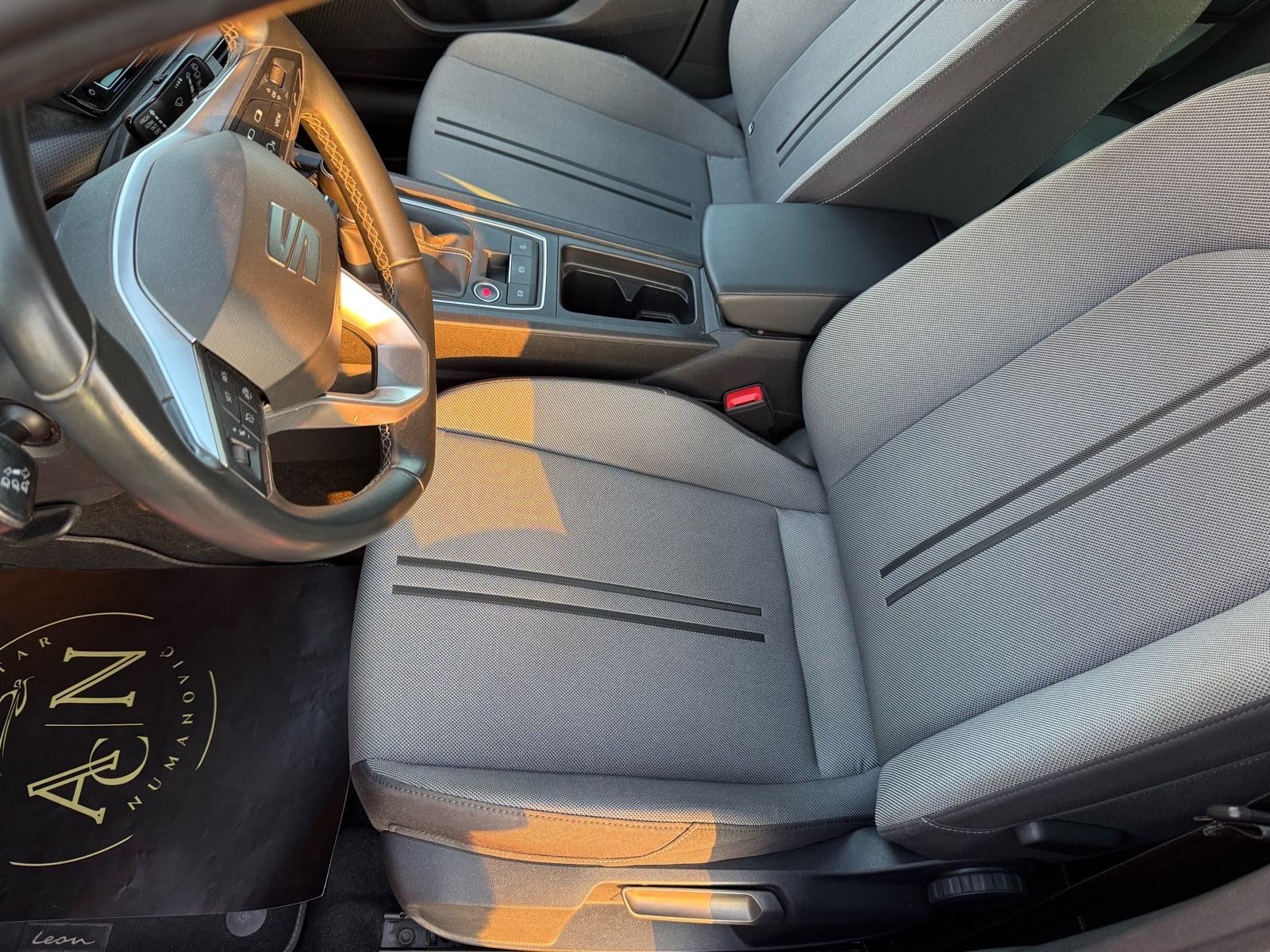 Seat Leon 2,0 TDI—-2022—>KAMERA-NAVI-SA PRIJEPISOM, fotografija 11