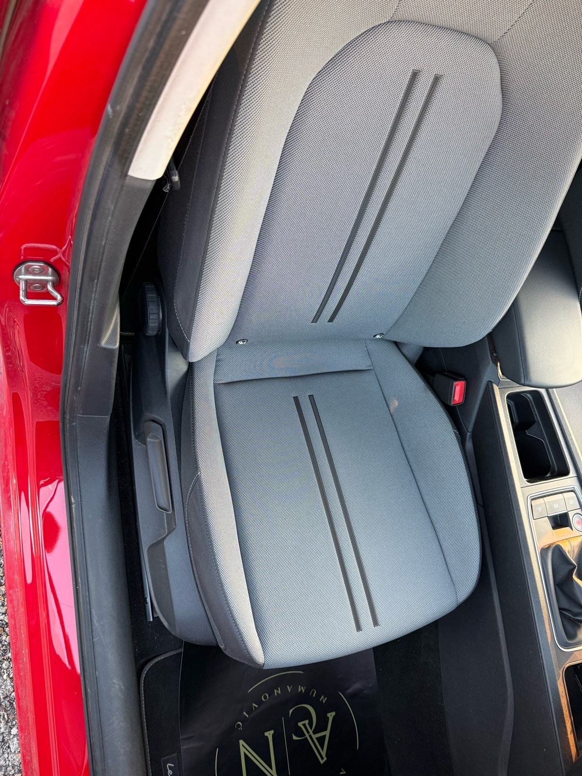 Seat Leon 2,0 TDI—-2022—>KAMERA-NAVI-SA PRIJEPISOM, fotografija 12