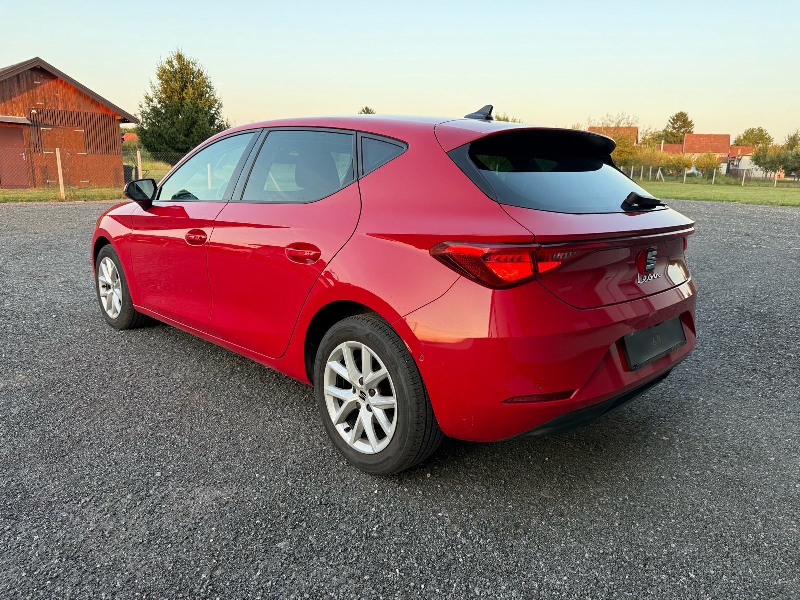 Seat Leon 2,0 TDI—-2022—>KAMERA-NAVI-SA PRIJEPISOM, fotografija 5
