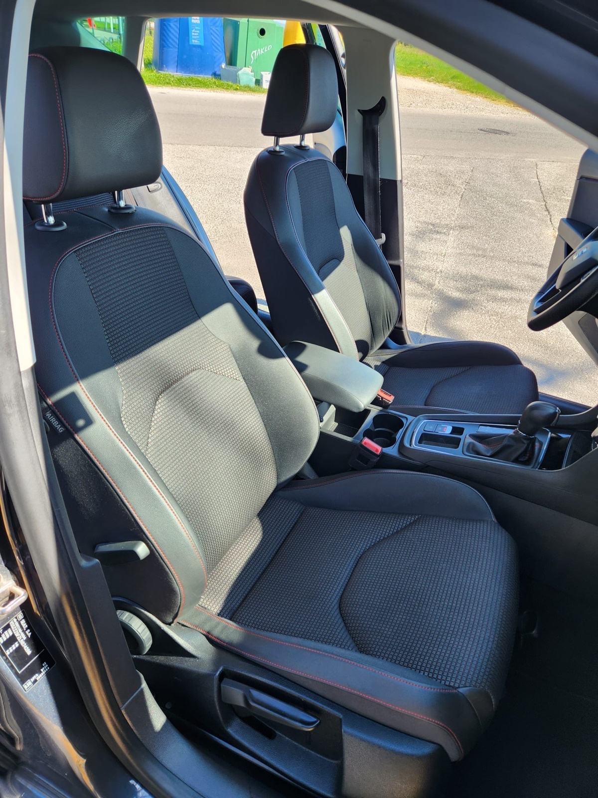 Seat Leon 2,0 TDI automatik, fotografija 20