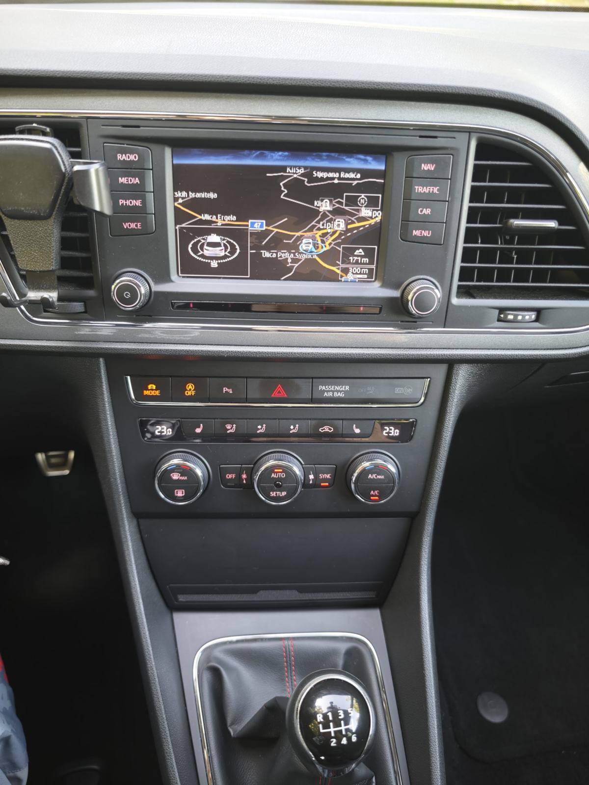 Seat Leon FR 2,0 TDI (184 KS), fotografija 8