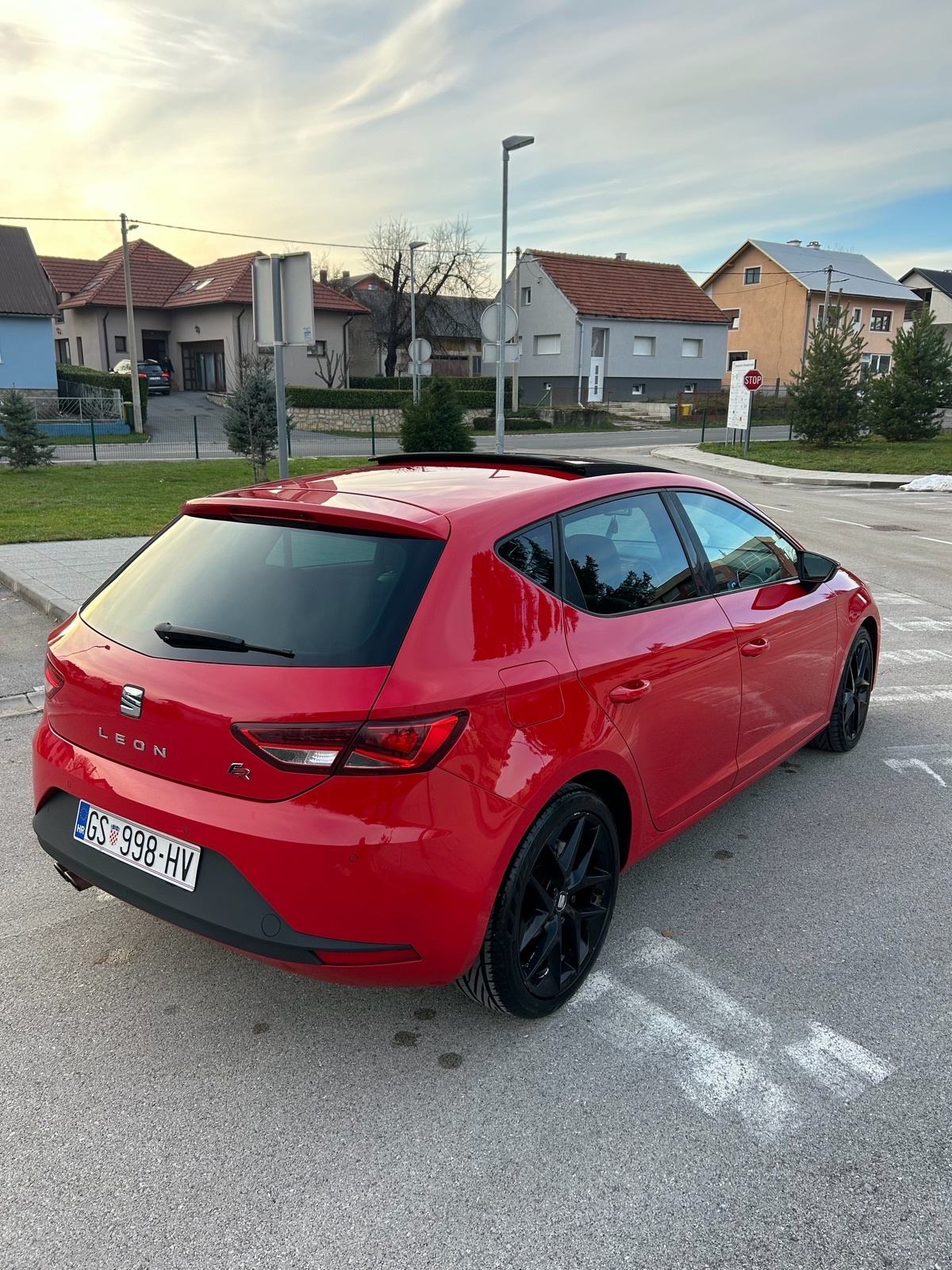SEAT LEON FR 2.0 TDI 150 KS DSG / PANORAMA / ACC / FULL LED, fotografija 7