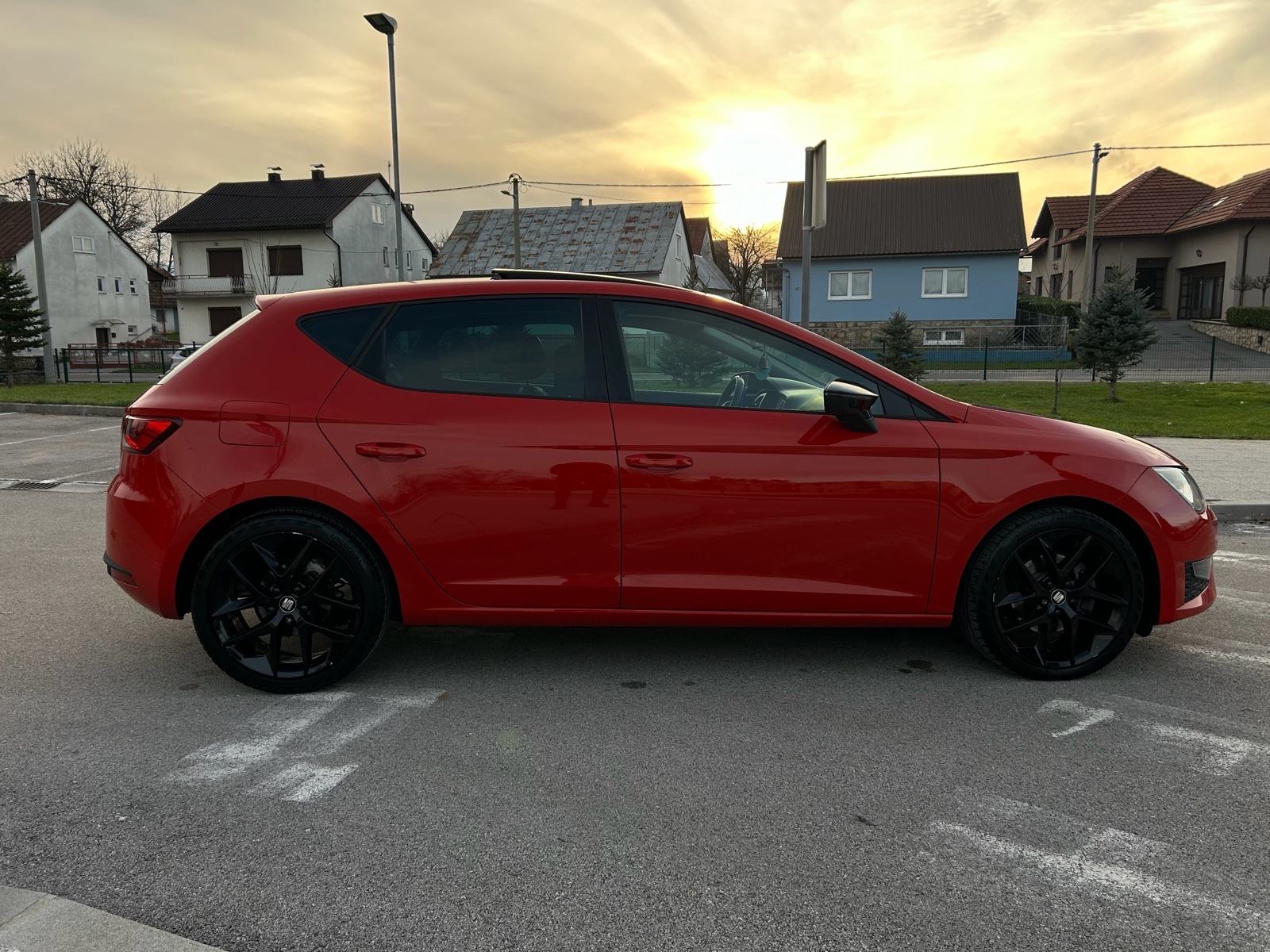 SEAT LEON FR 2.0 TDI 150 KS DSG / PANORAMA / ACC / FULL LED, fotografija 11