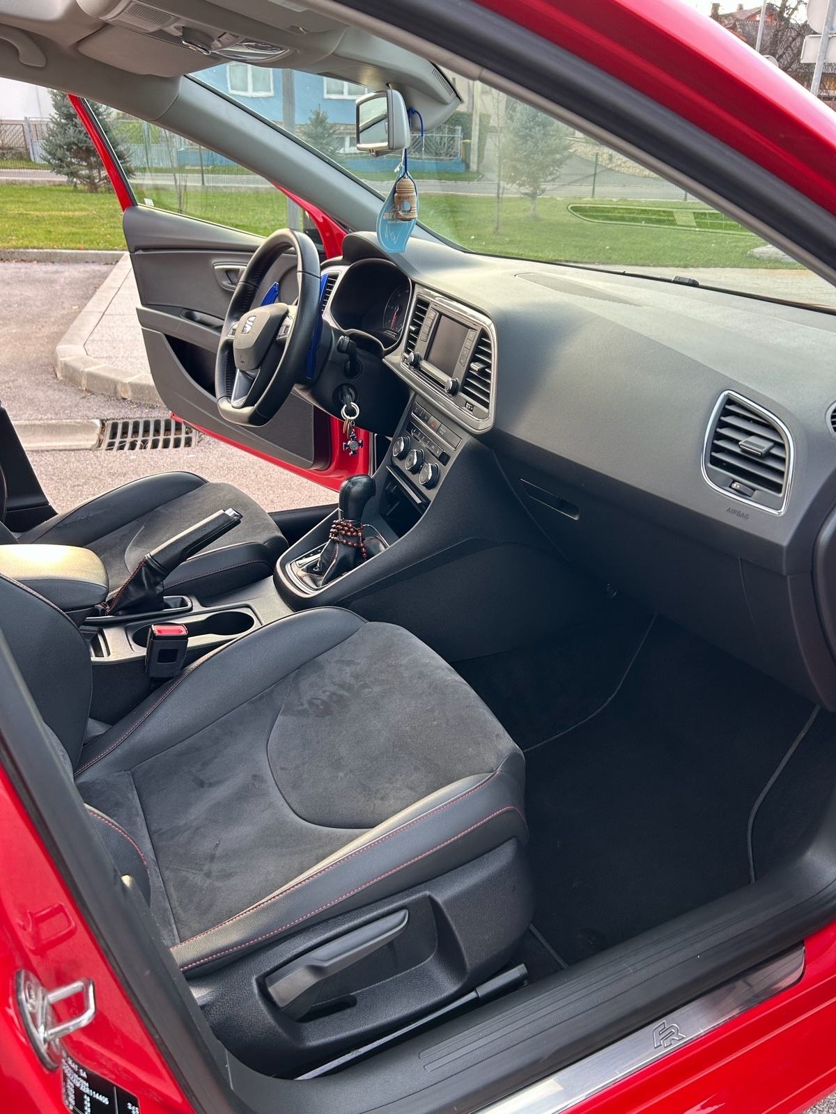 SEAT LEON FR 2.0 TDI 150 KS DSG / PANORAMA / ACC / FULL LED, fotografija 14