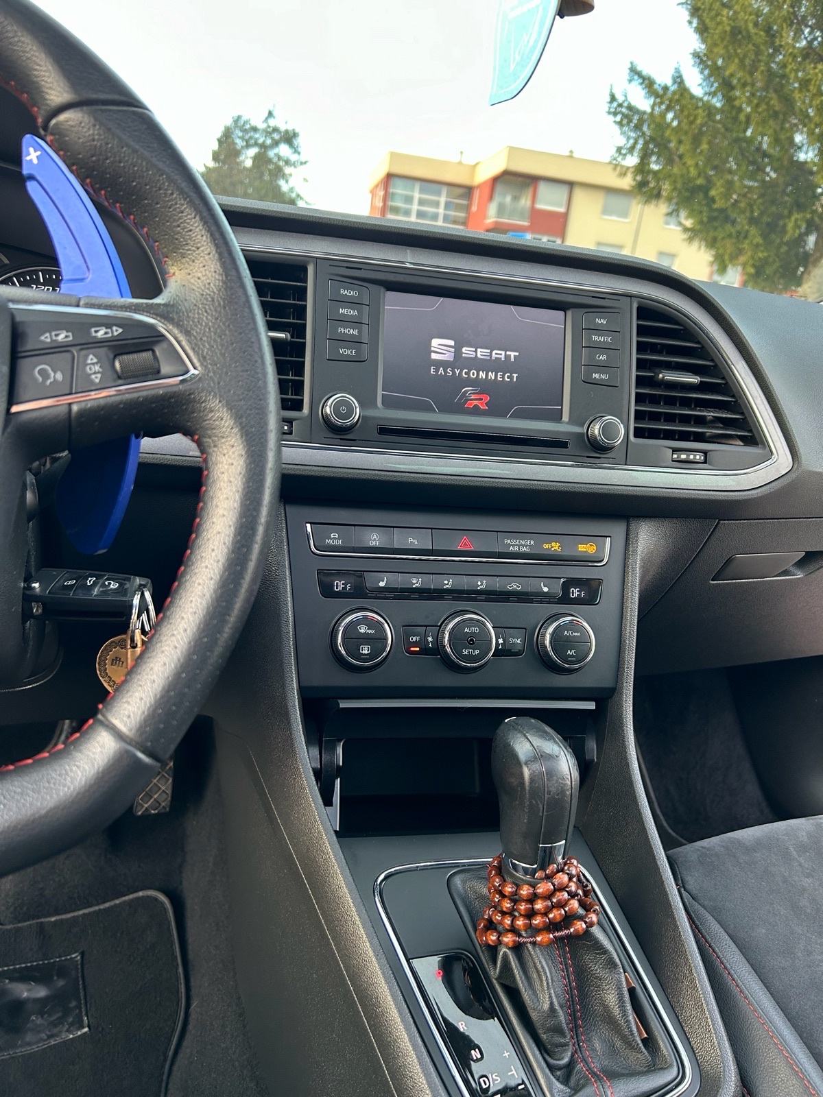 SEAT LEON FR 2.0 TDI 150 KS DSG / PANORAMA / ACC / FULL LED, fotografija 17