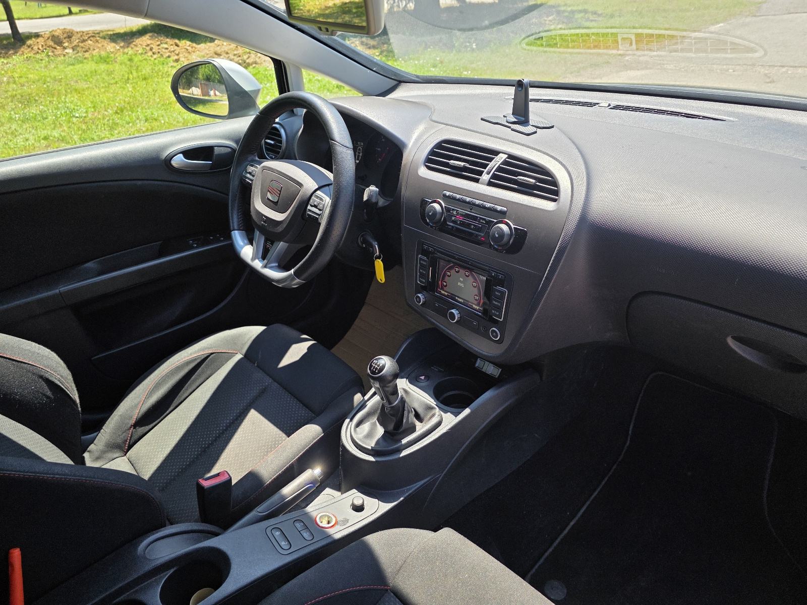 Seat Leon 2.0 TDI FR, navi,2xpdc, grijanje sjedala, fotografija 5