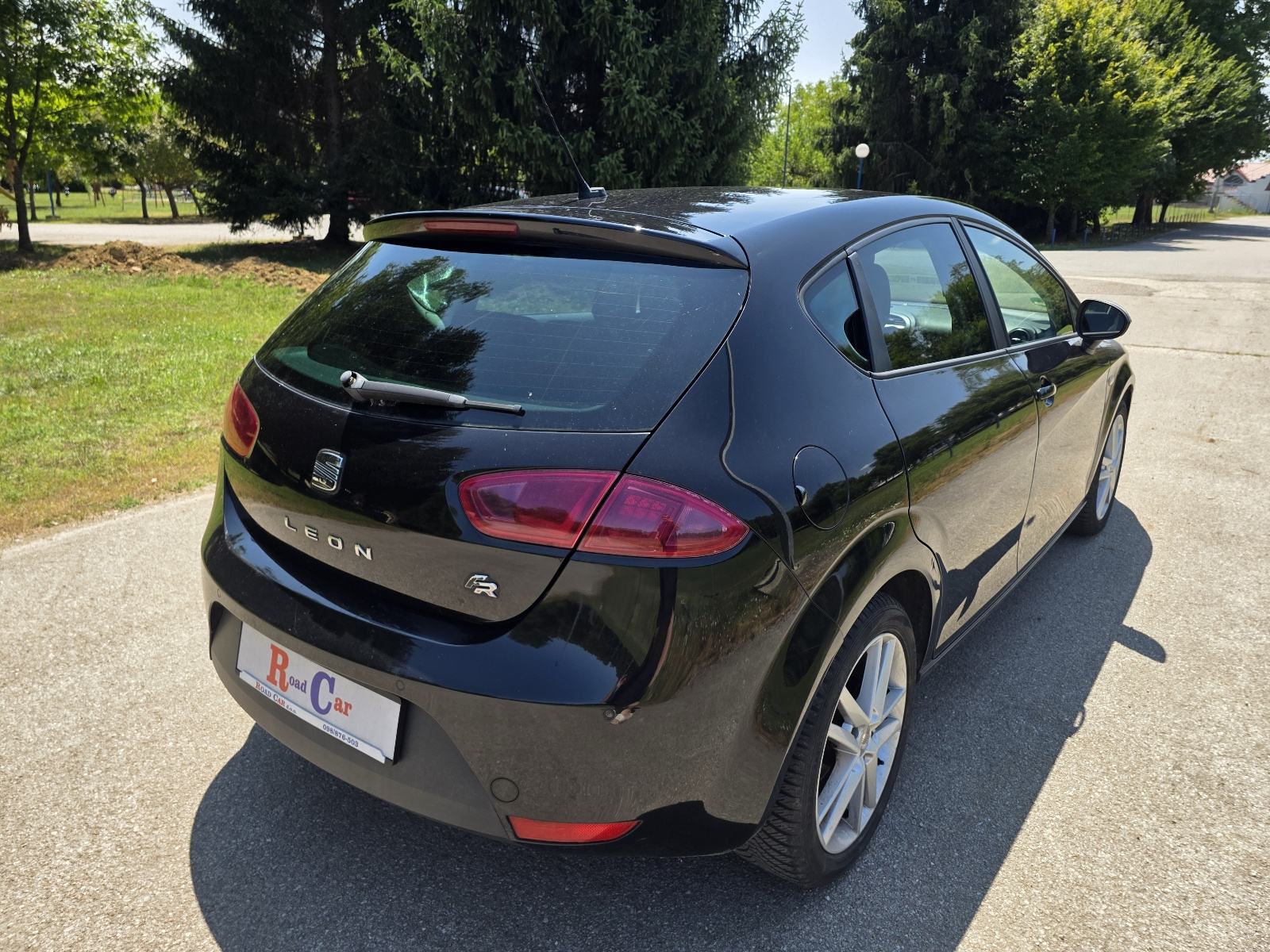 Seat Leon 2.0 TDI FR, navi,2xpdc, grijanje sjedala, fotografija 3