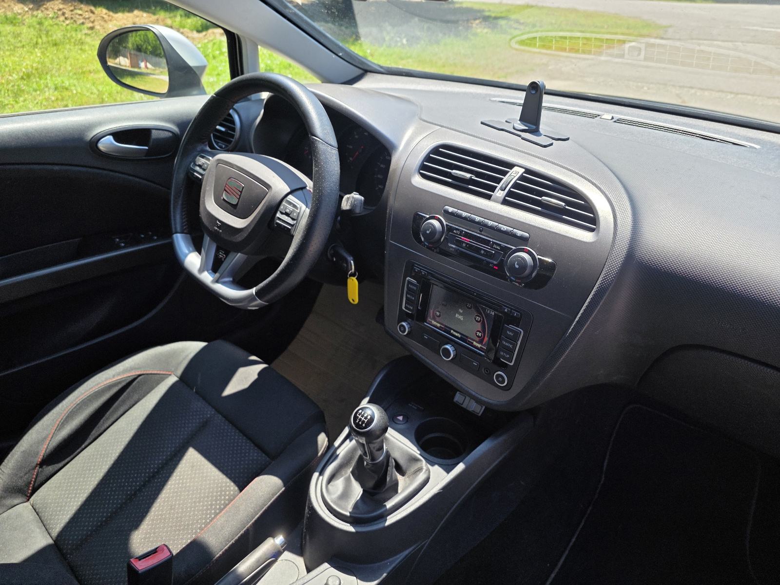 Seat Leon 2.0 TDI FR, navi,2xpdc, grijanje sjedala, fotografija 6