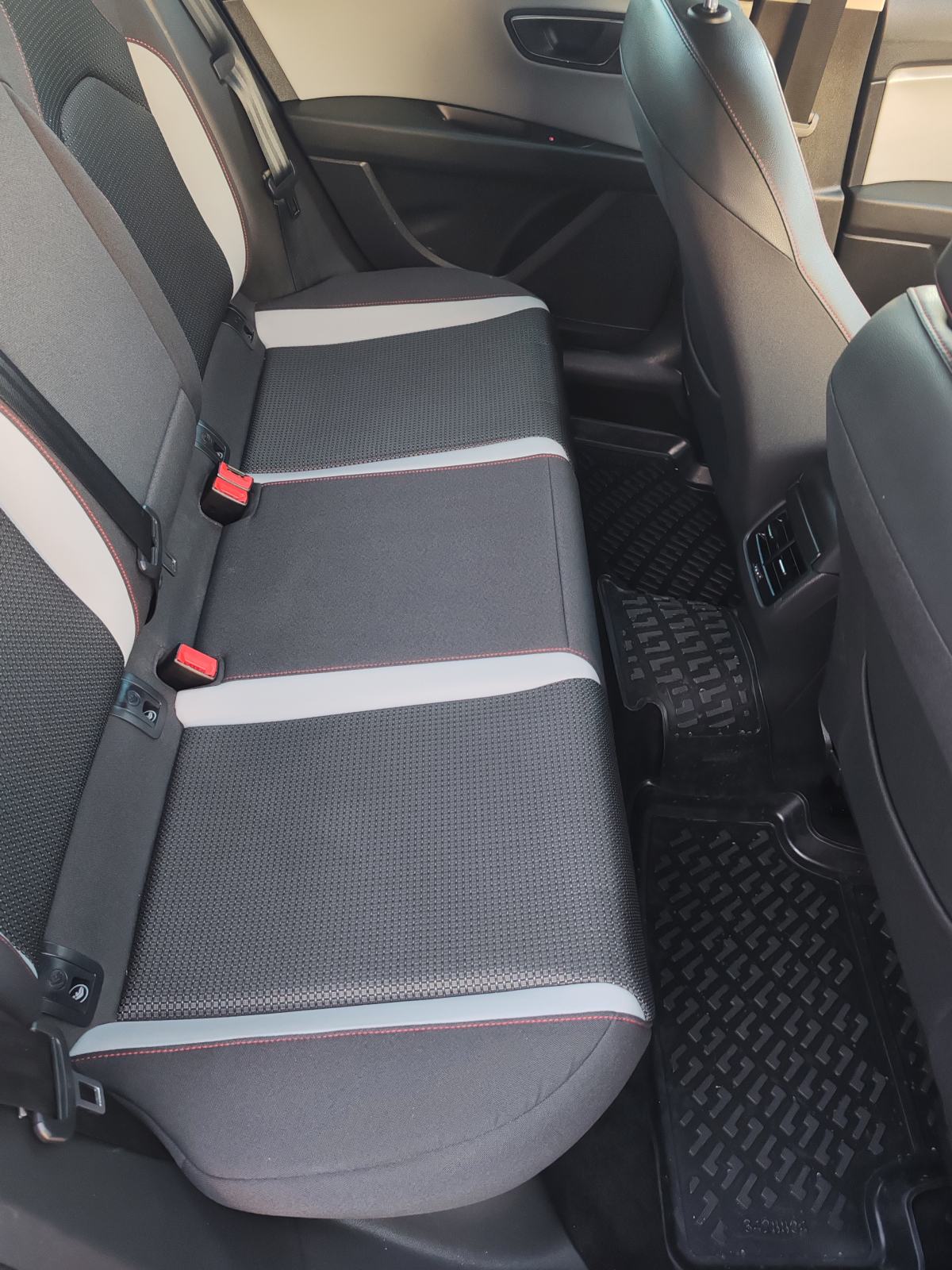 SEAT LEON FR 2.0 TDI 184KS 19" CUPRA FELGE TOP STANJE, fotografija 19