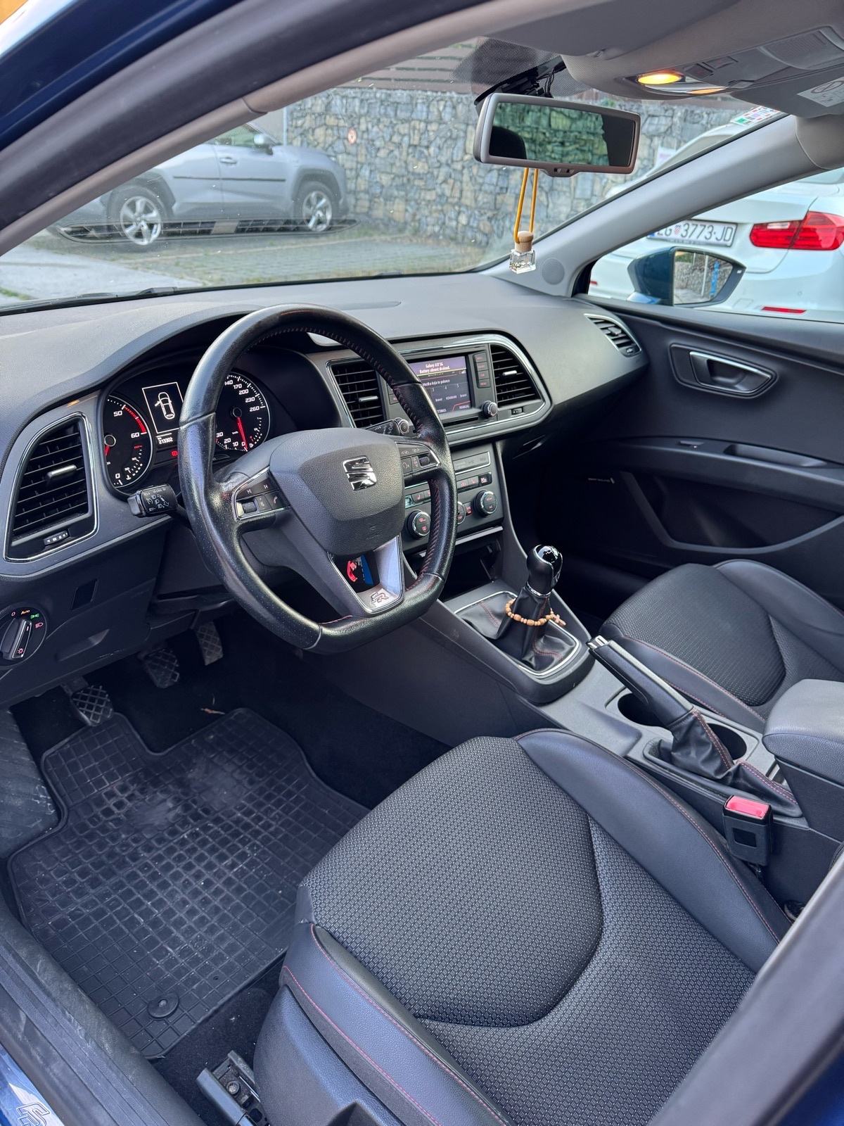 Seat Leon 2,0 TDI FR REGISTRIRAN GOD DANA, fotografija 10