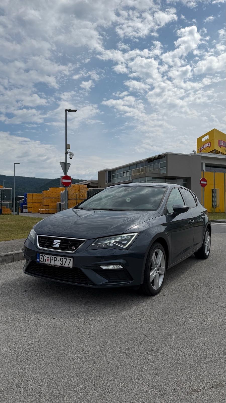 Seat Leon 2,0 TDI FR, fotografija 1