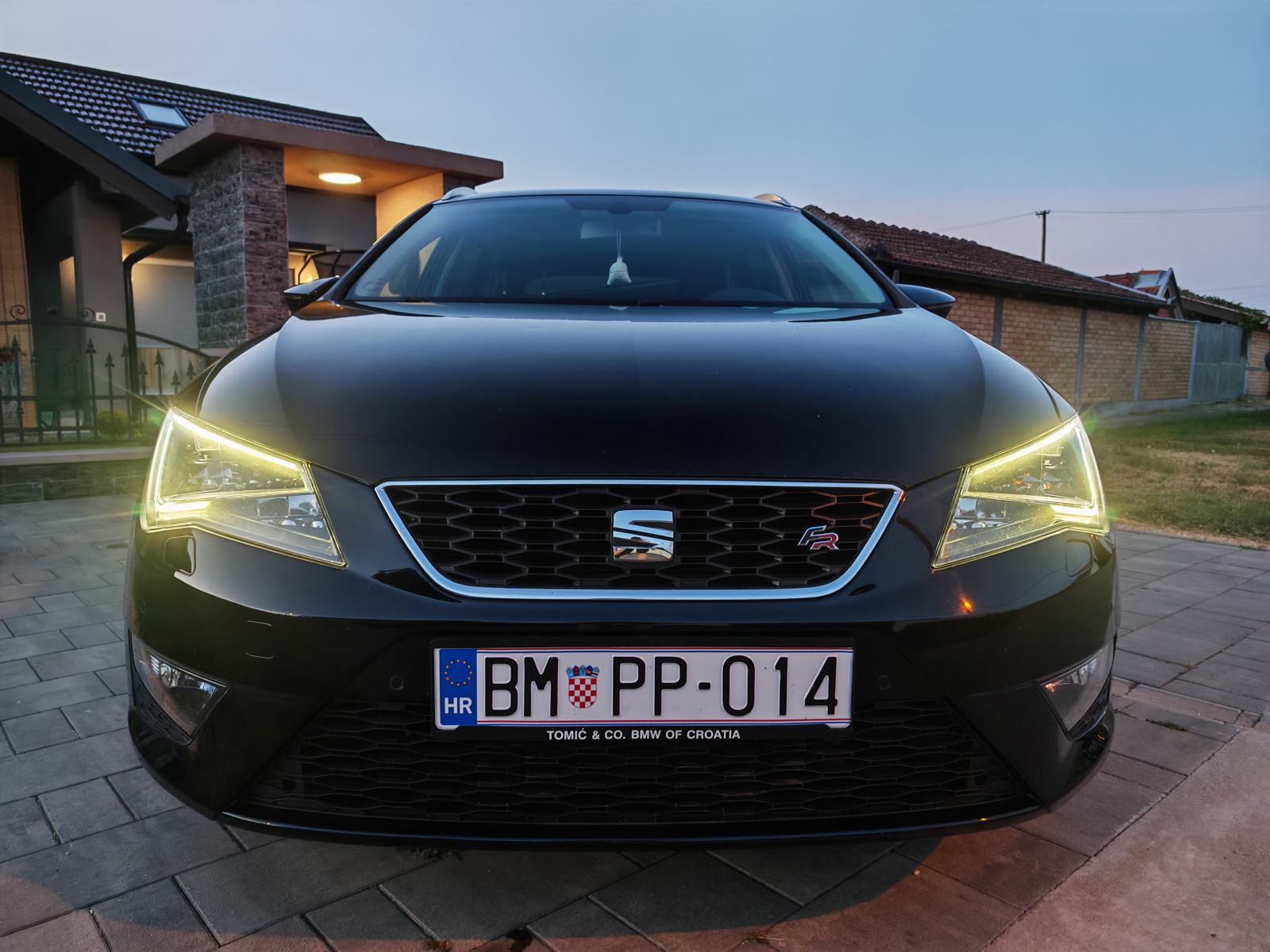 SEAT LEON FR 2.0 TDI 184KS 19" CUPRA FELGE TOP STANJE, fotografija 2